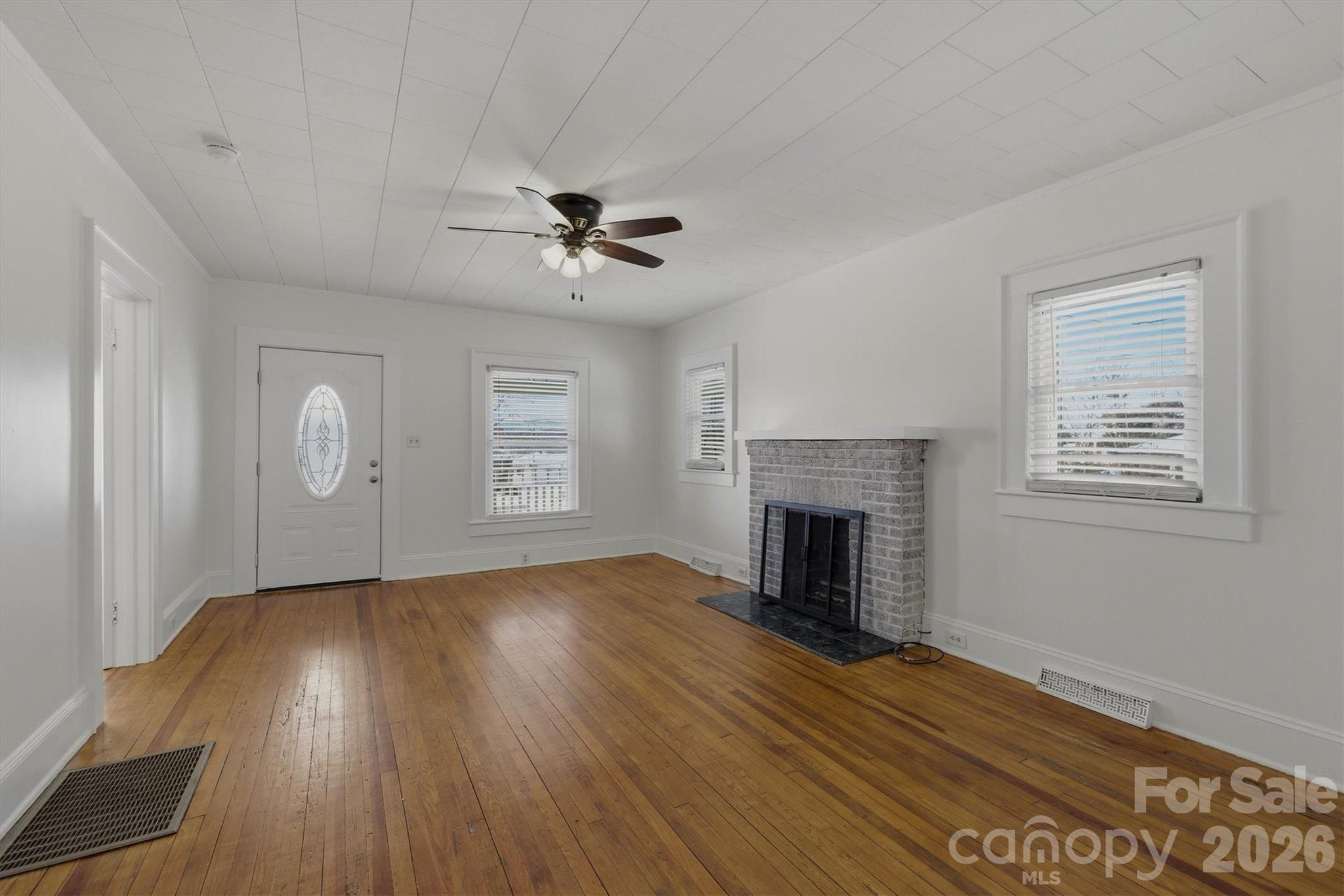 112 Myrtle Street — Morganton