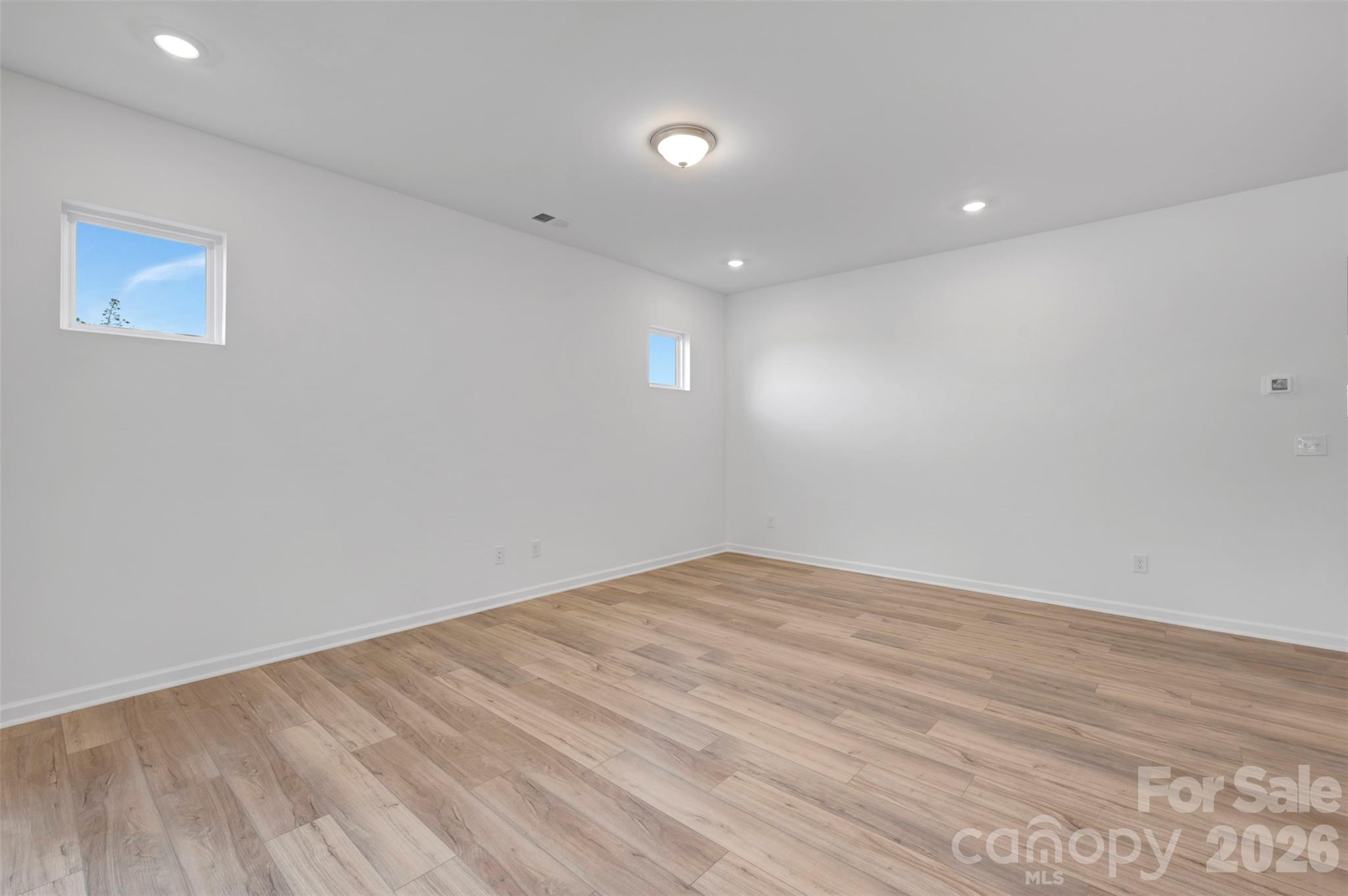 408 Willoughby Park Drive — Monroe