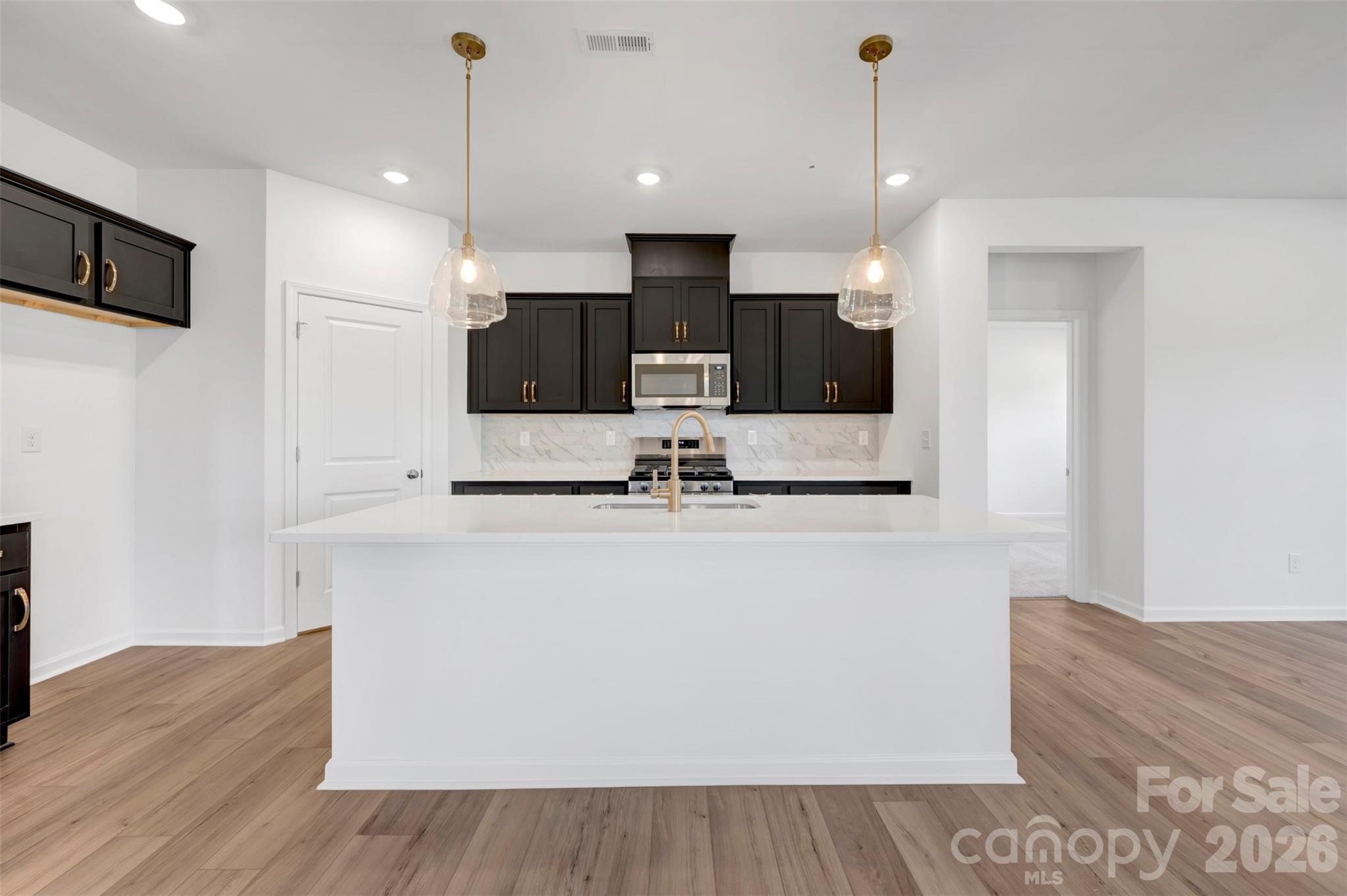 408 Willoughby Park Drive — Monroe