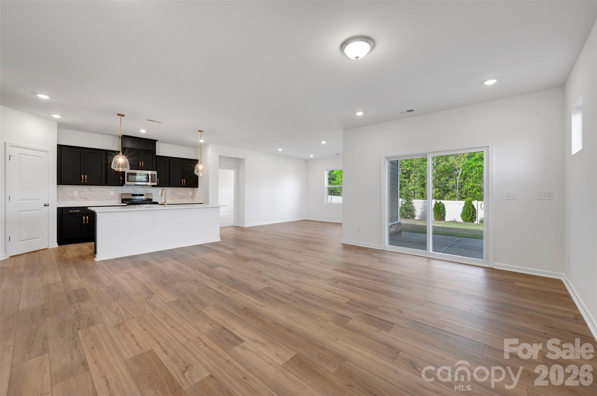 408 Willoughby Park Drive — Monroe
