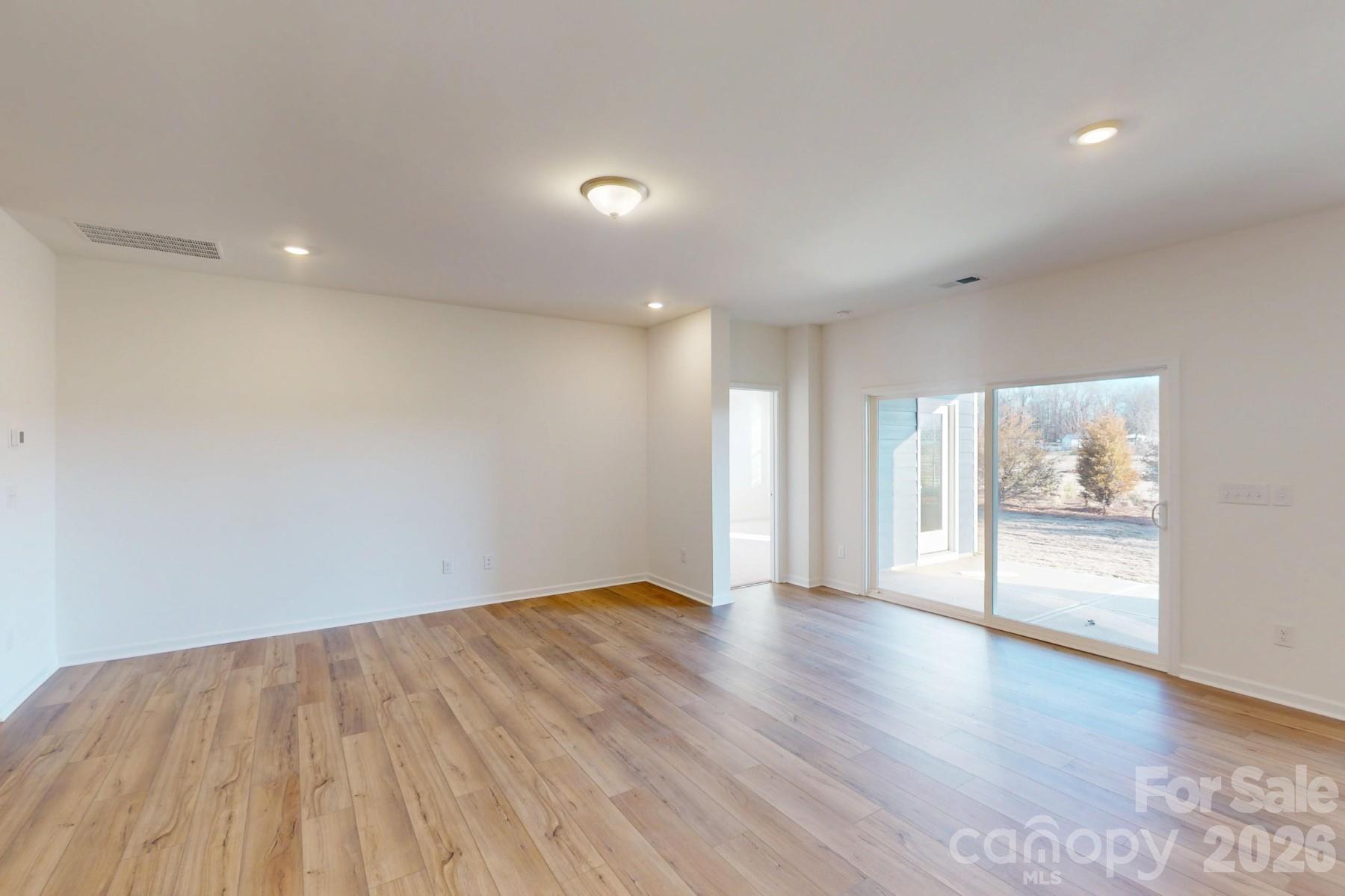 1334 Fremont Drive — Wingate