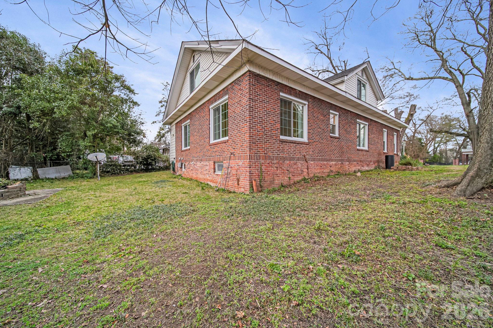 707 S York Street — Gastonia