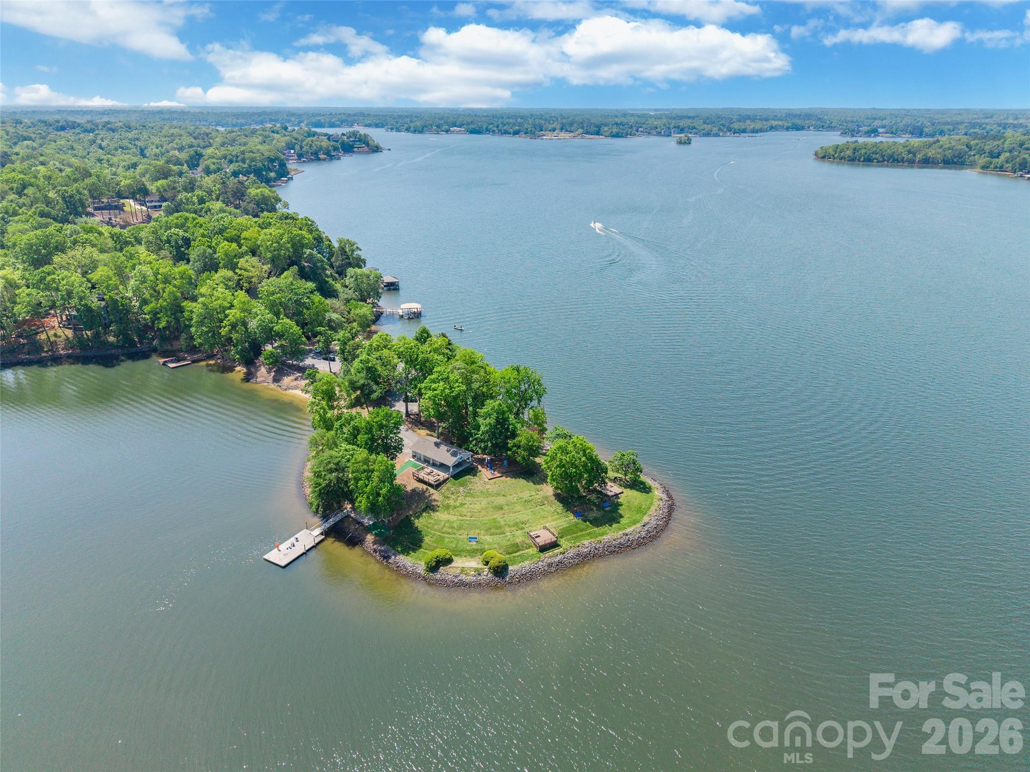 555 Pine Links Drive — Tega Cay