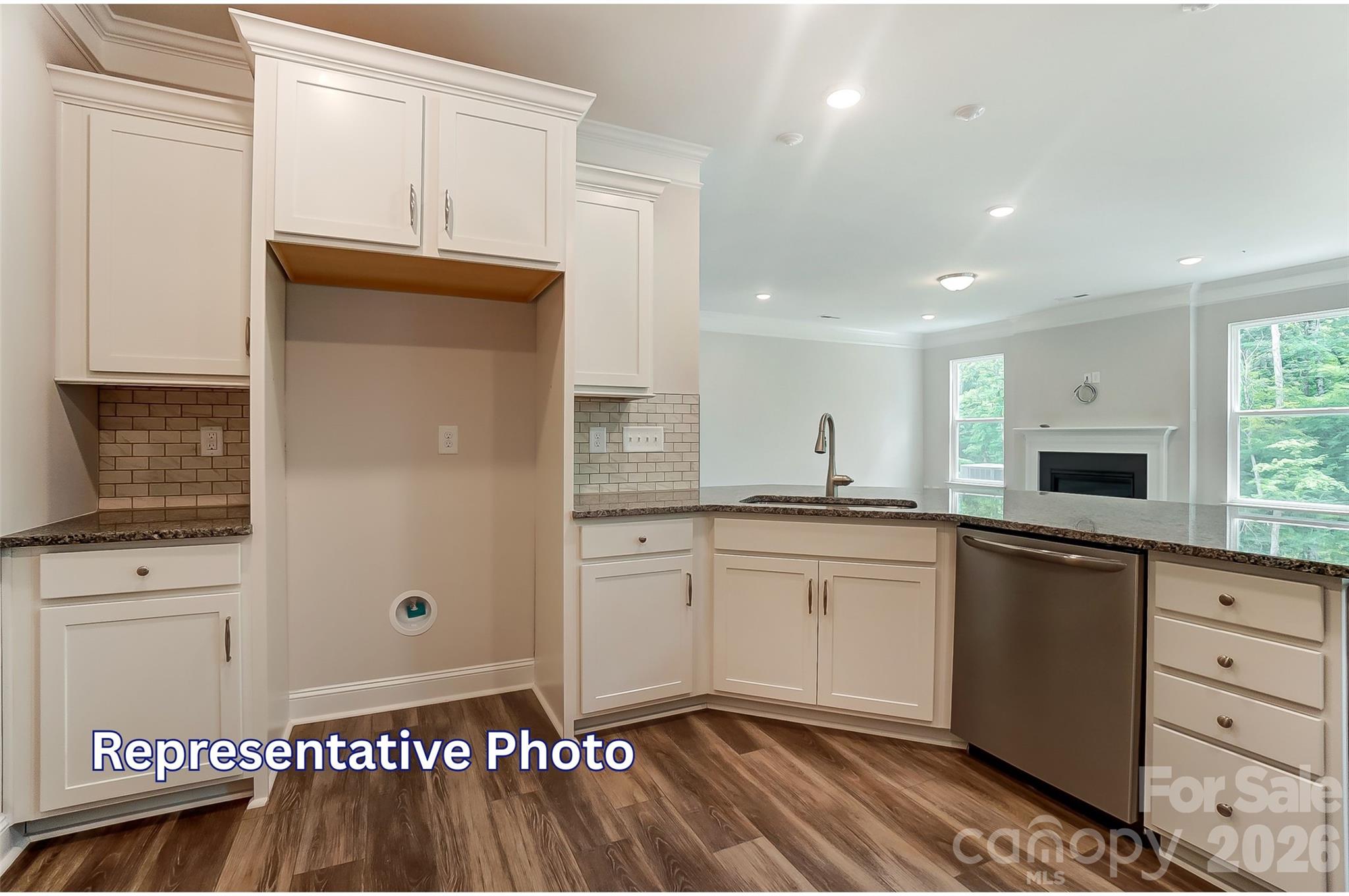 13126 Foxberry Road — Charlotte