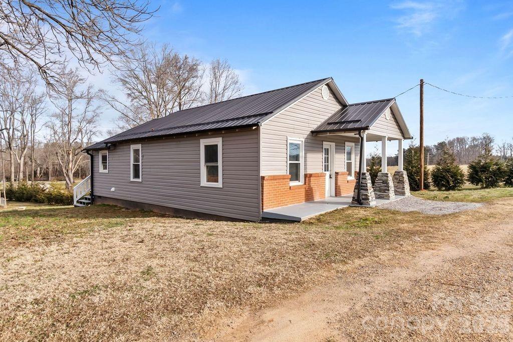 4582 Burkemont Road — Morganton