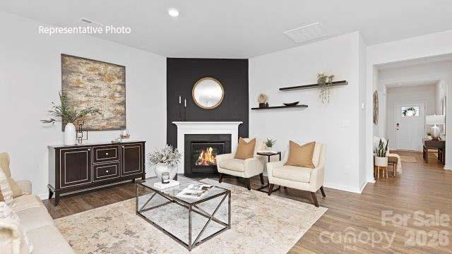 275 Mary Locke Way — Statesville