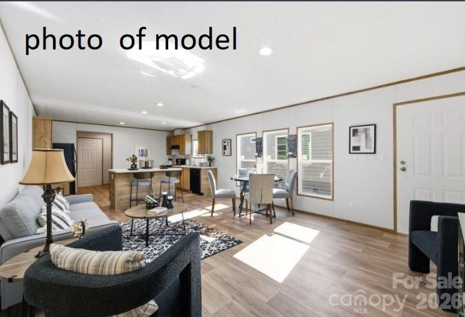 877 Biggerstaff Loop #E — Nebo