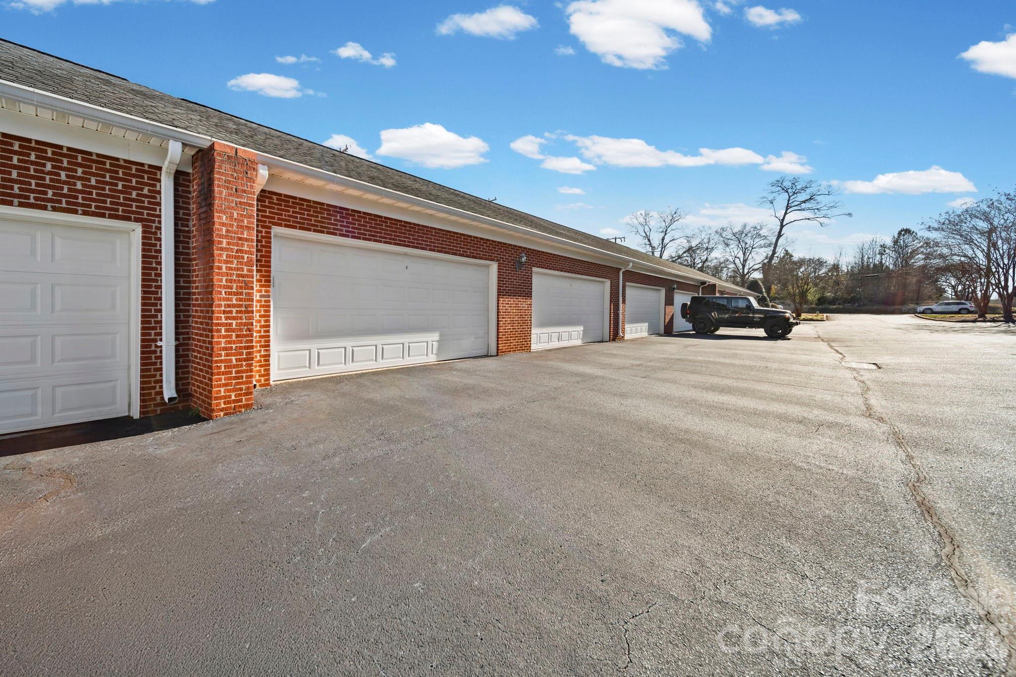 589 Catawba Street E — Belmont