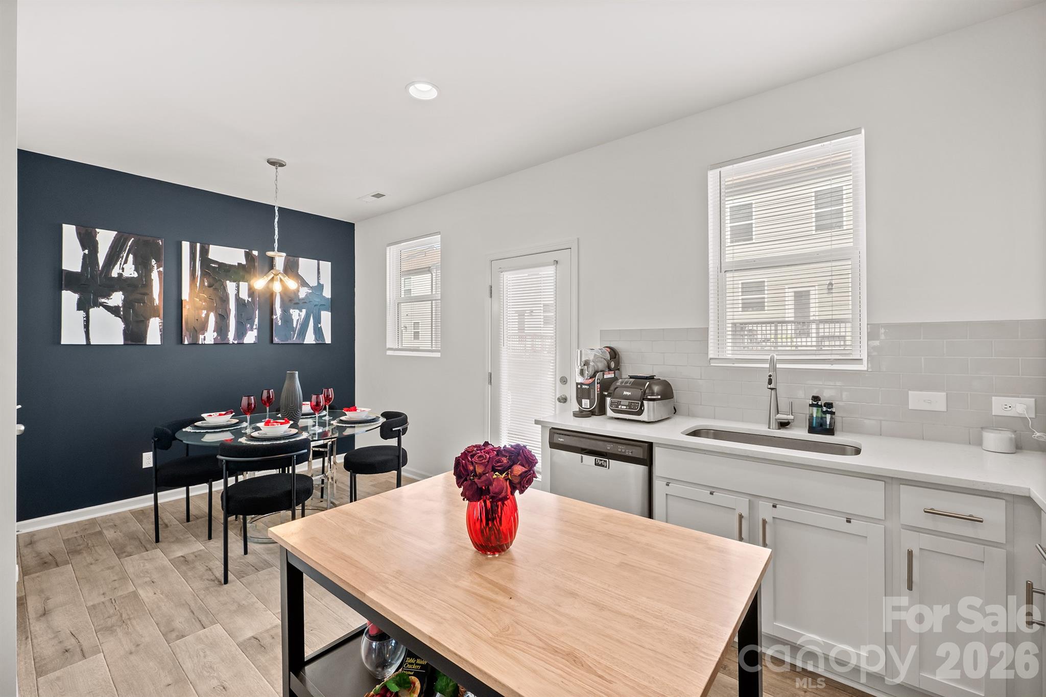 11021 Woodland Creek Way — Charlotte