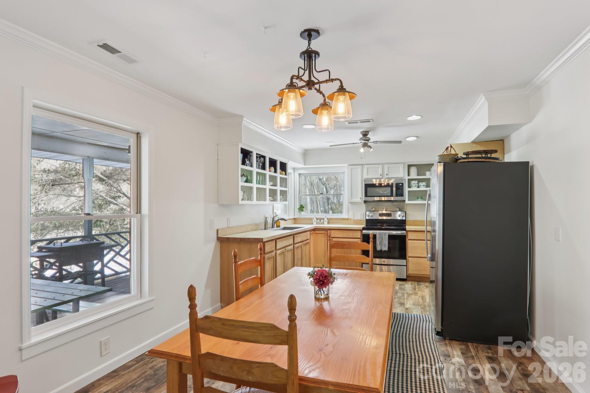 210 Spring Valley Drive #624 & 625 — Mars Hill
