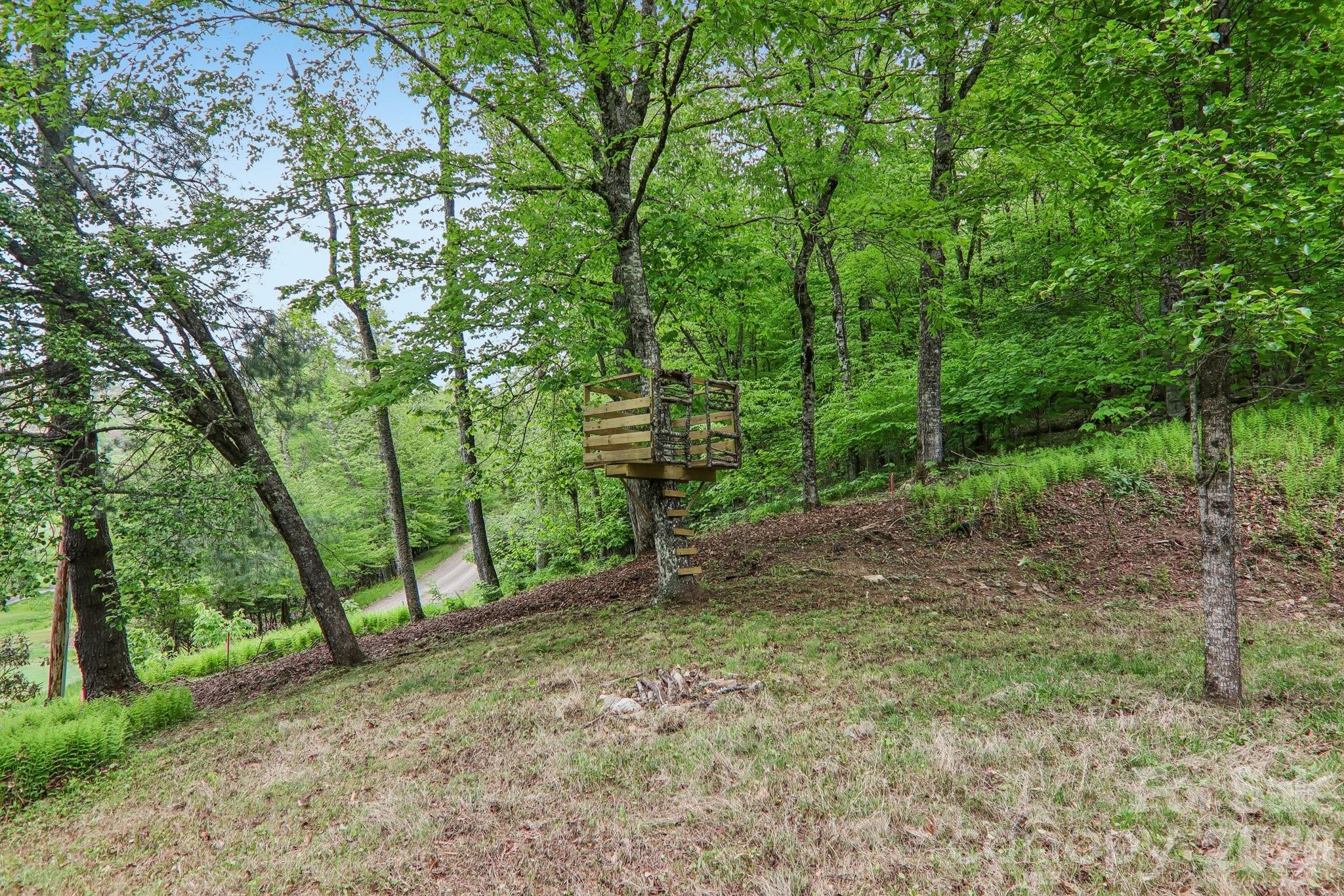 210 Spring Valley Drive #624 & 625 — Mars Hill