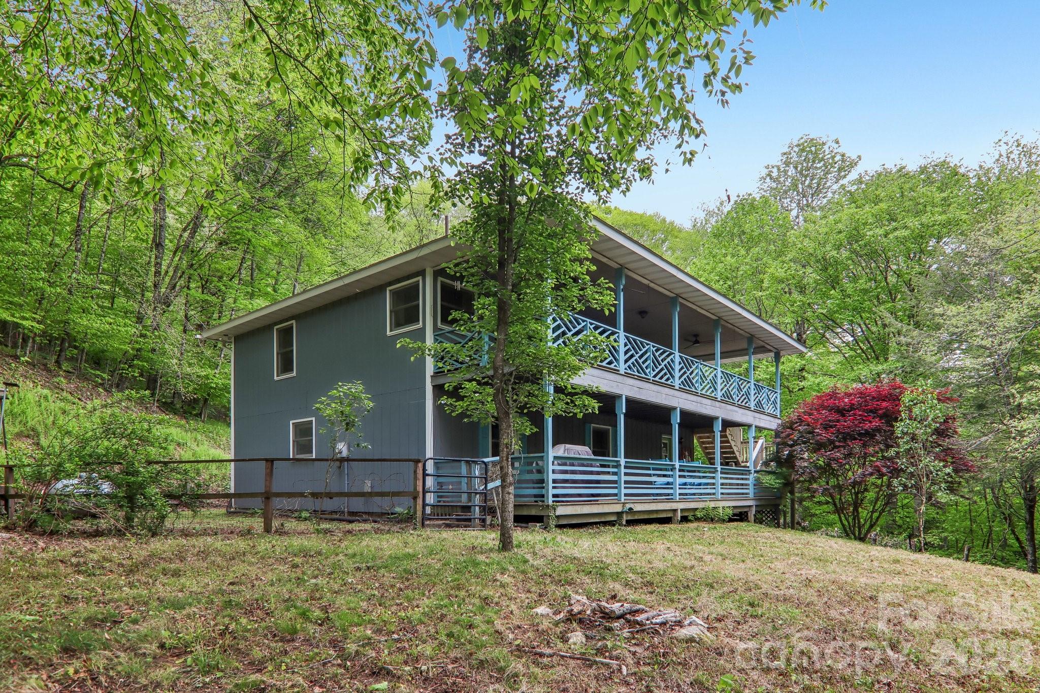210 Spring Valley Drive #624 & 625 — Mars Hill