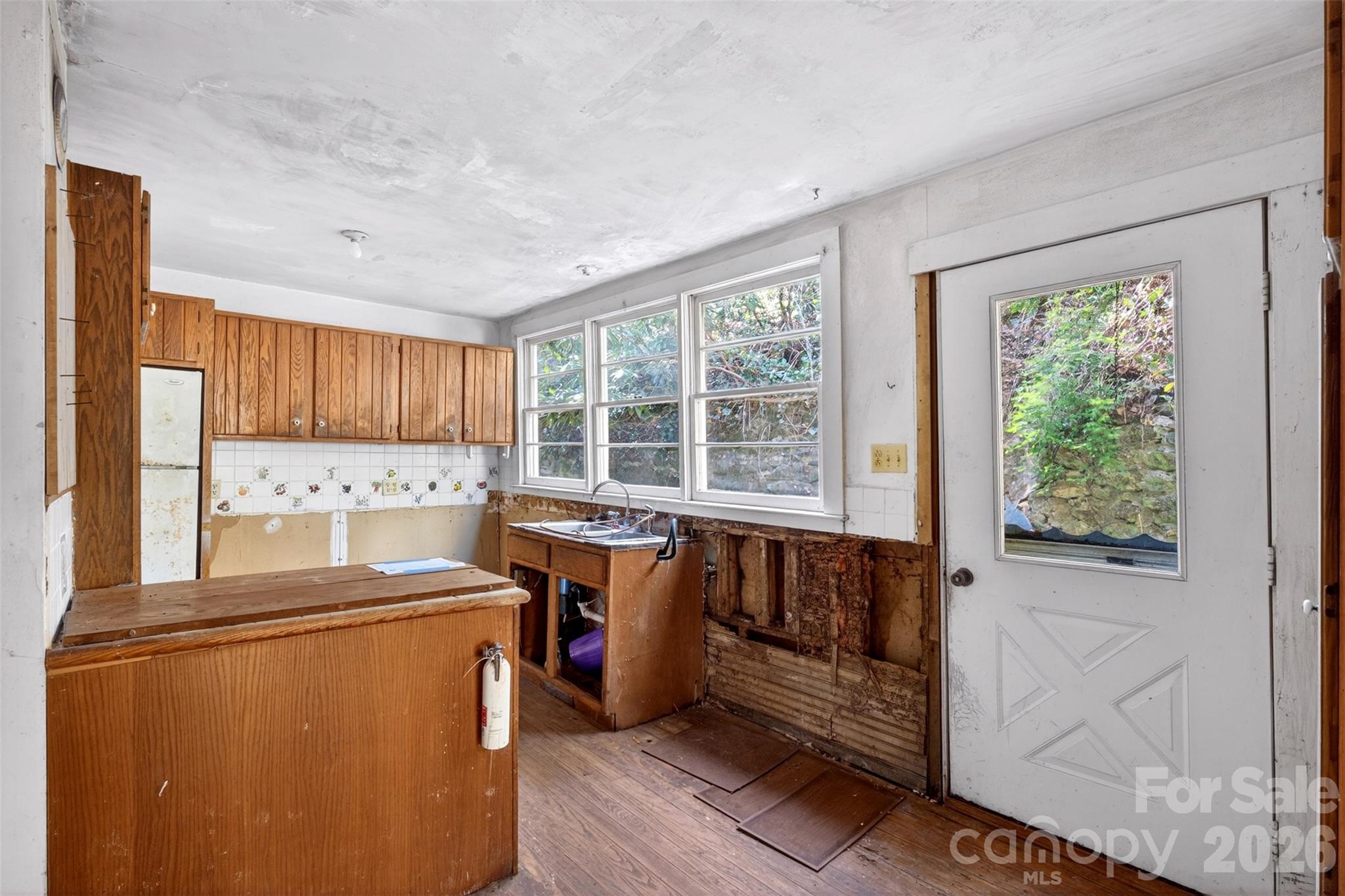 105 Poplar Street — Saluda