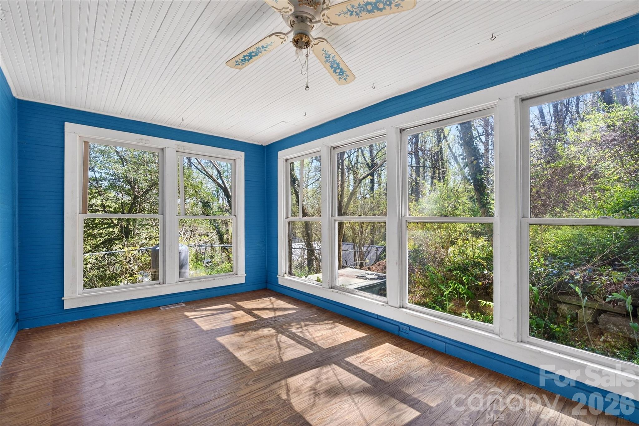 105 Poplar Street — Saluda