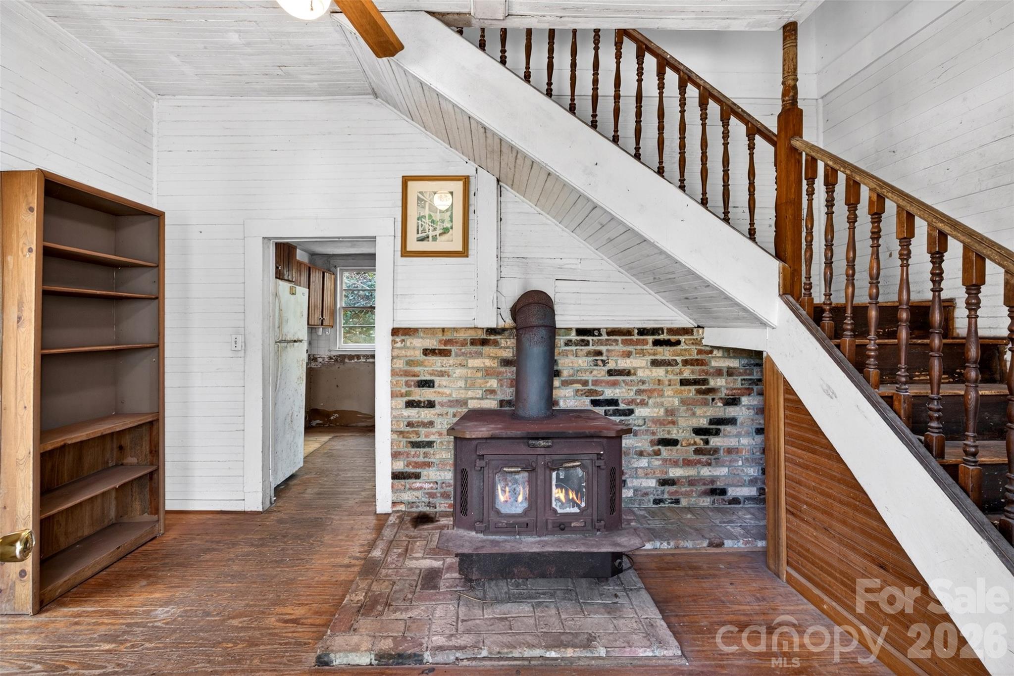105 Poplar Street — Saluda
