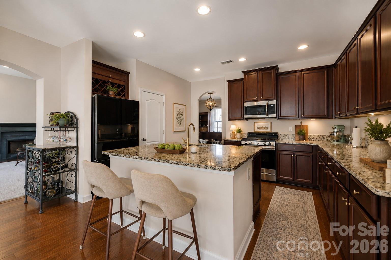831 Irish Green Drive — Clover