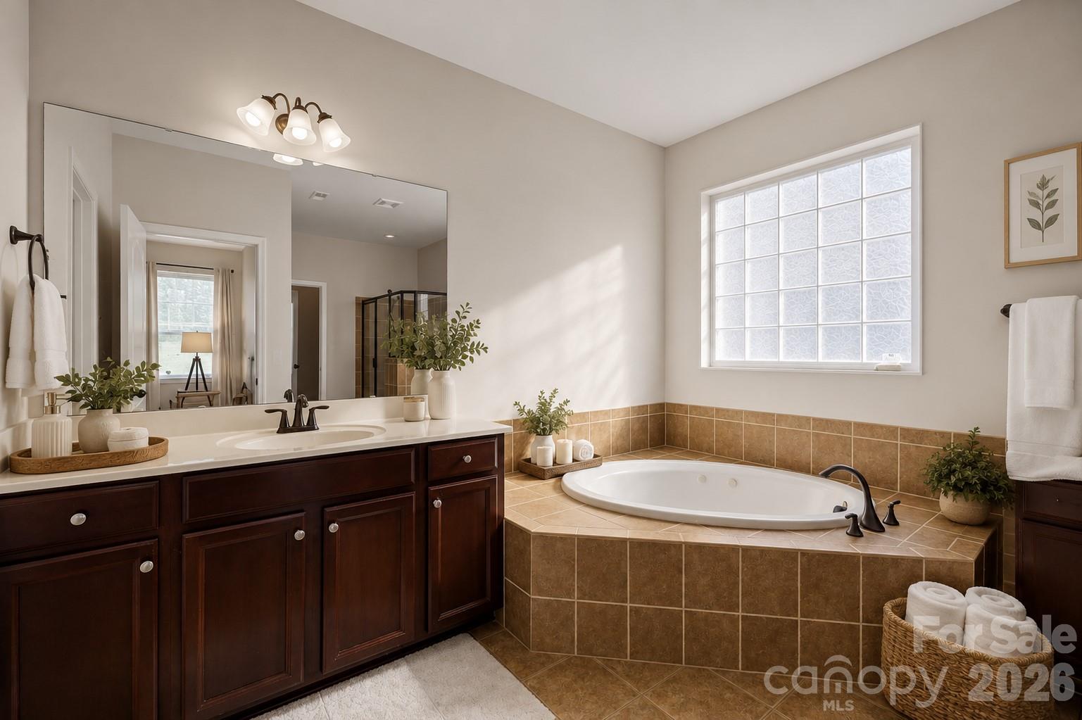 831 Irish Green Drive — Clover