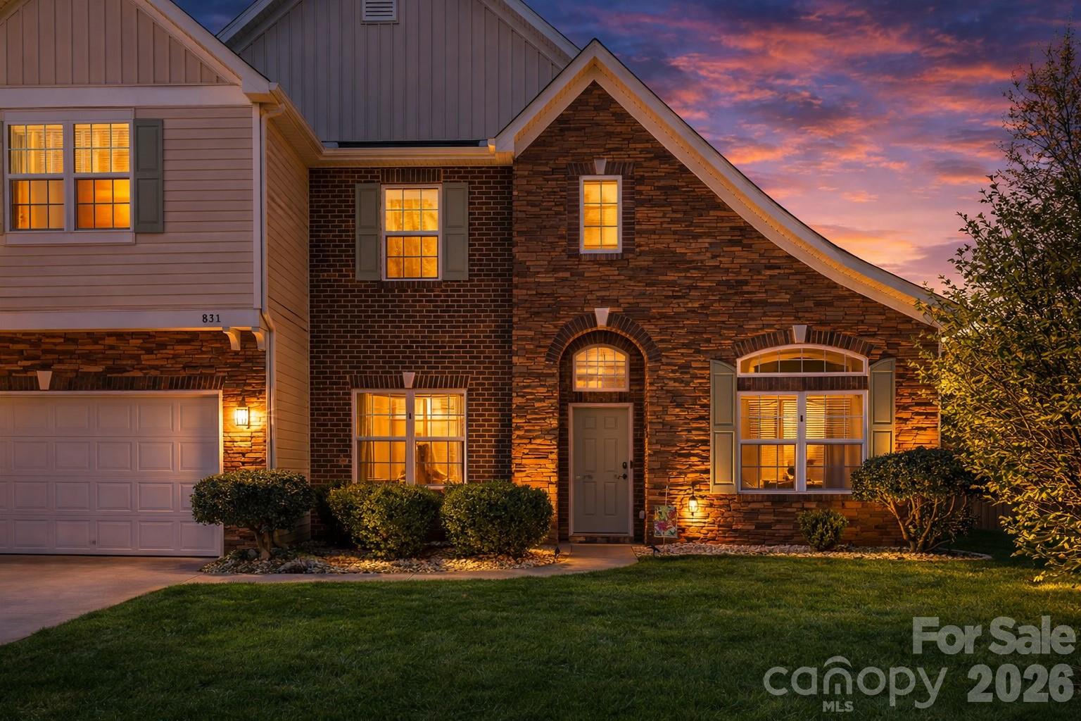 831 Irish Green Drive — Clover