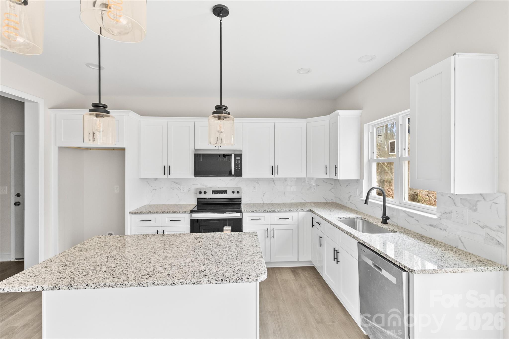 3692 Shannon Loop — Denver