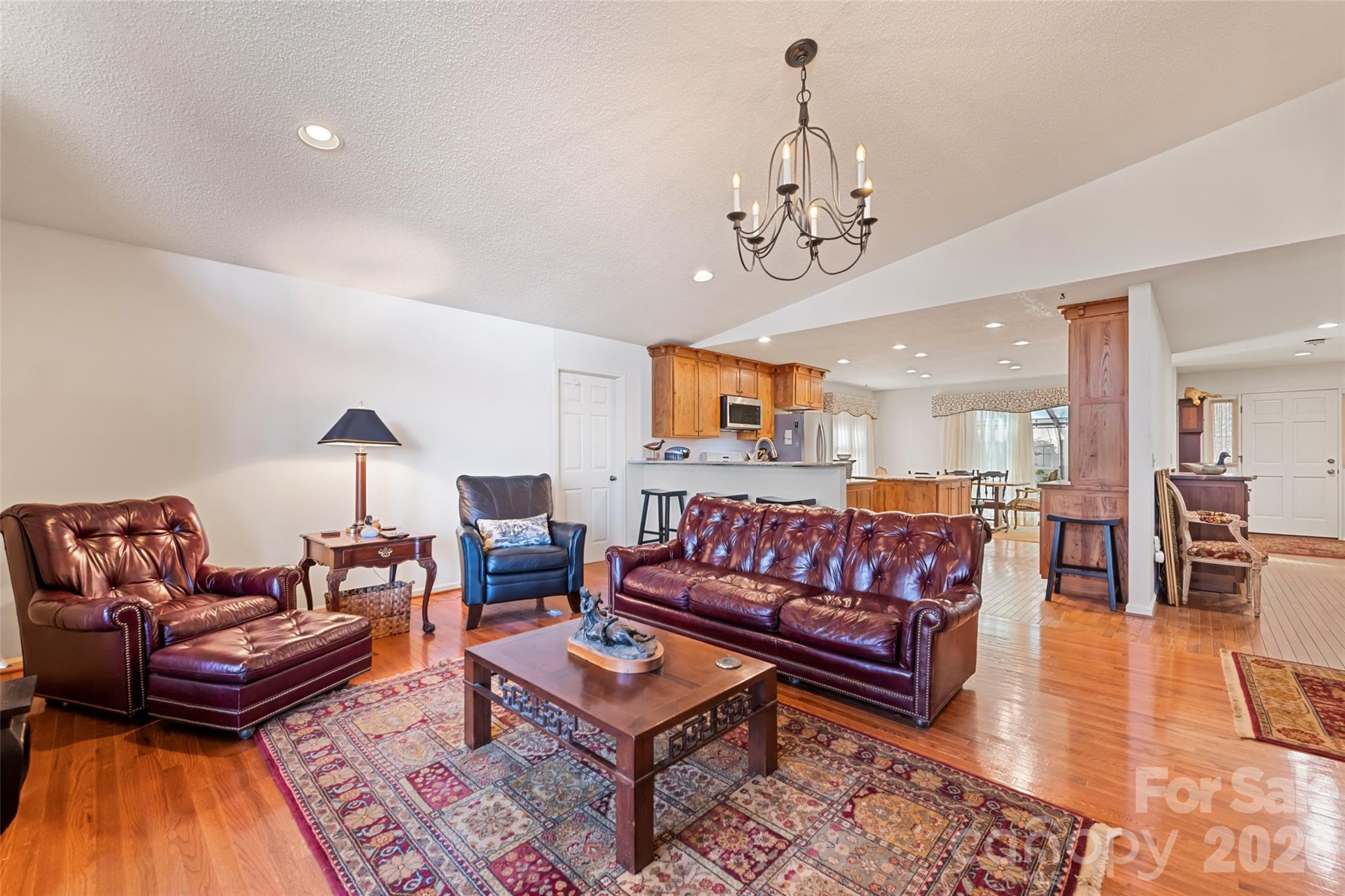 831 Forest Run Road — Whittier
