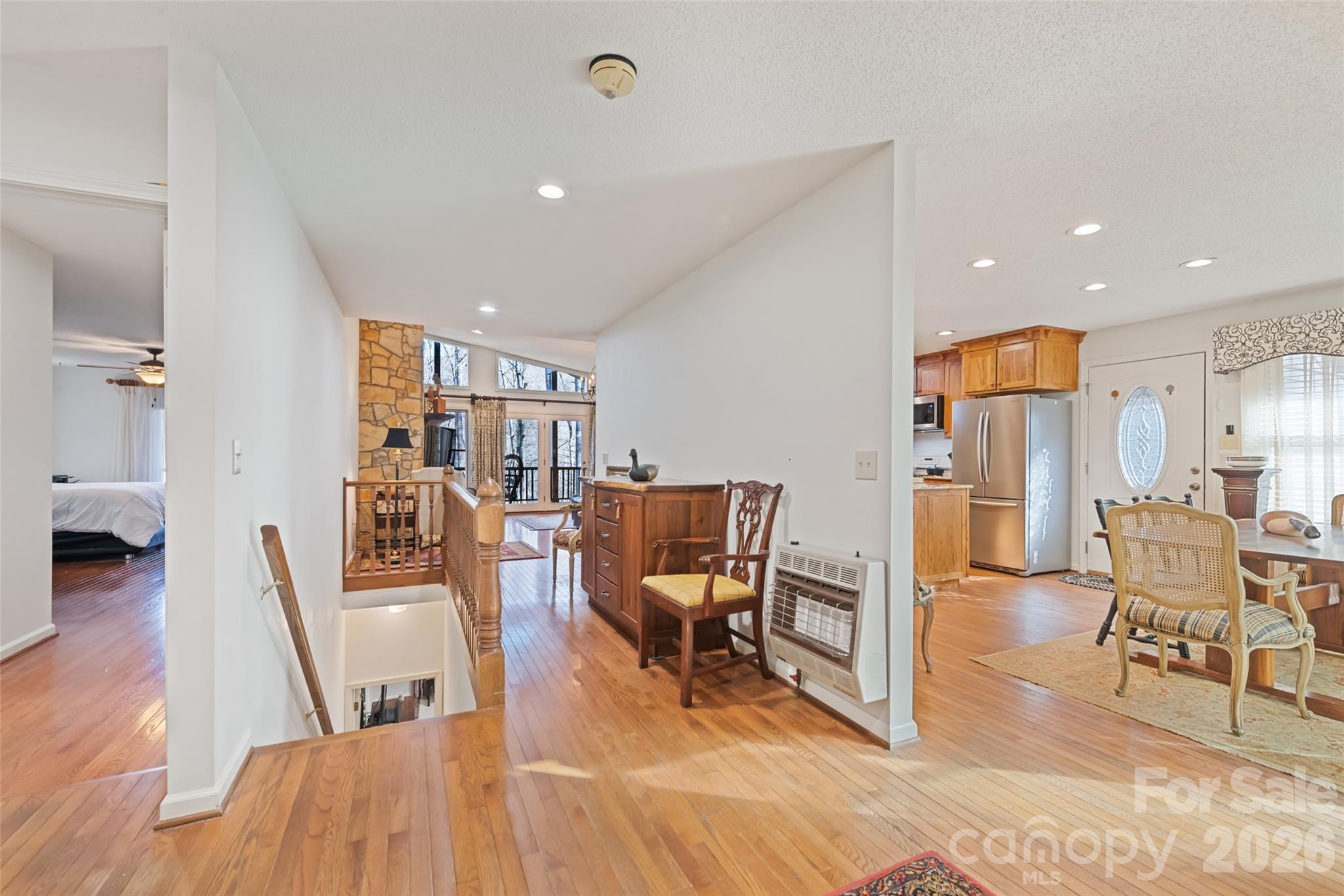 831 Forest Run Road — Whittier