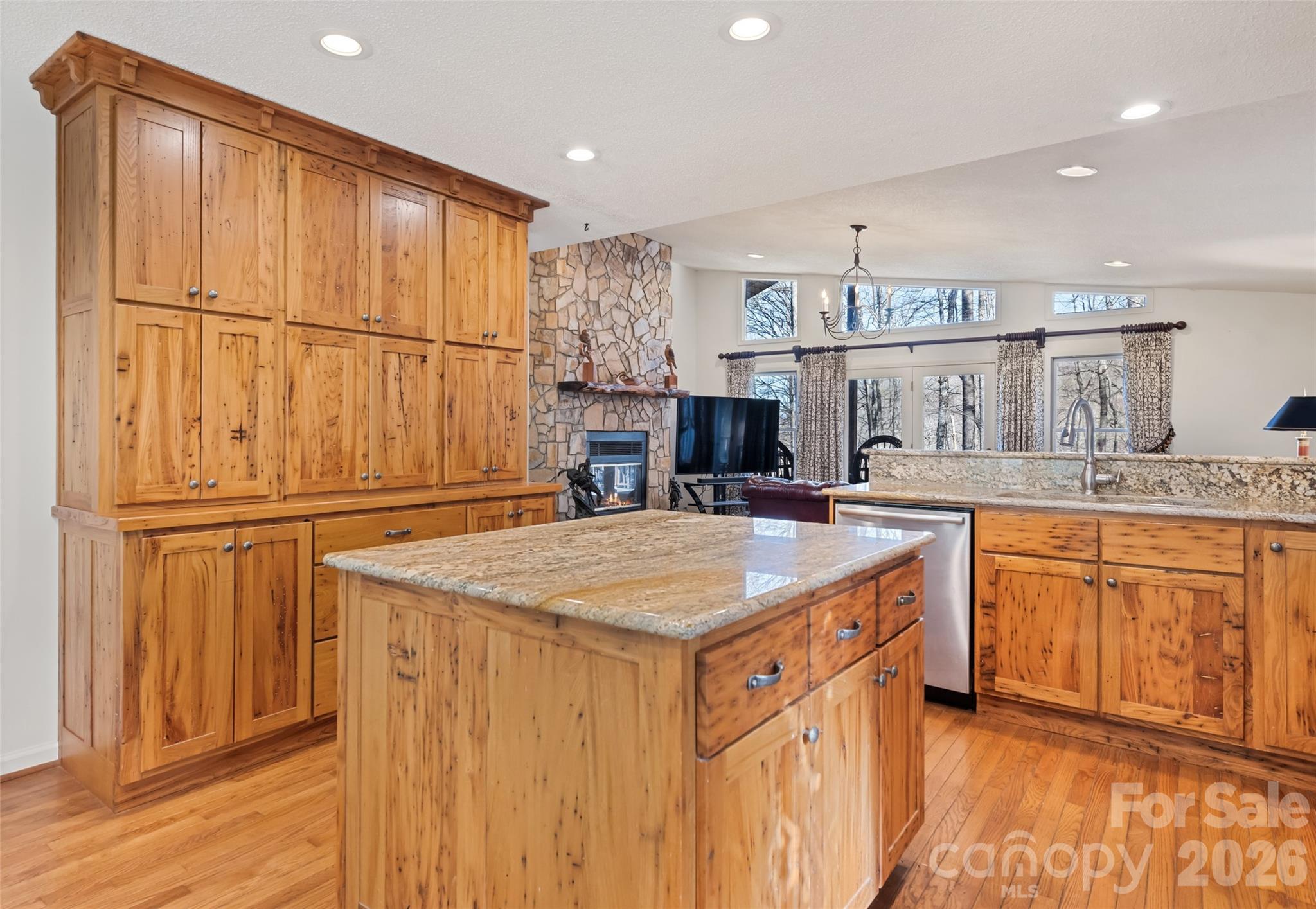 831 Forest Run Road — Whittier