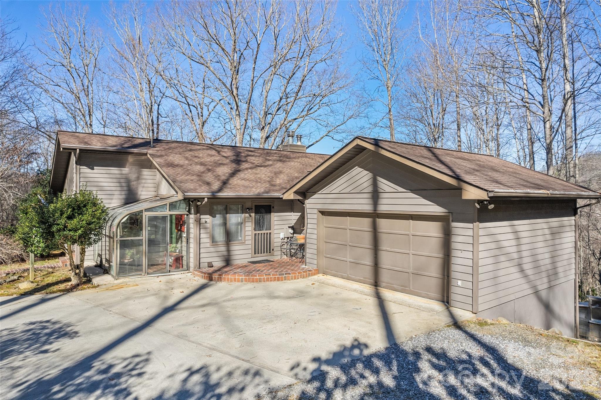 831 Forest Run Road — Whittier