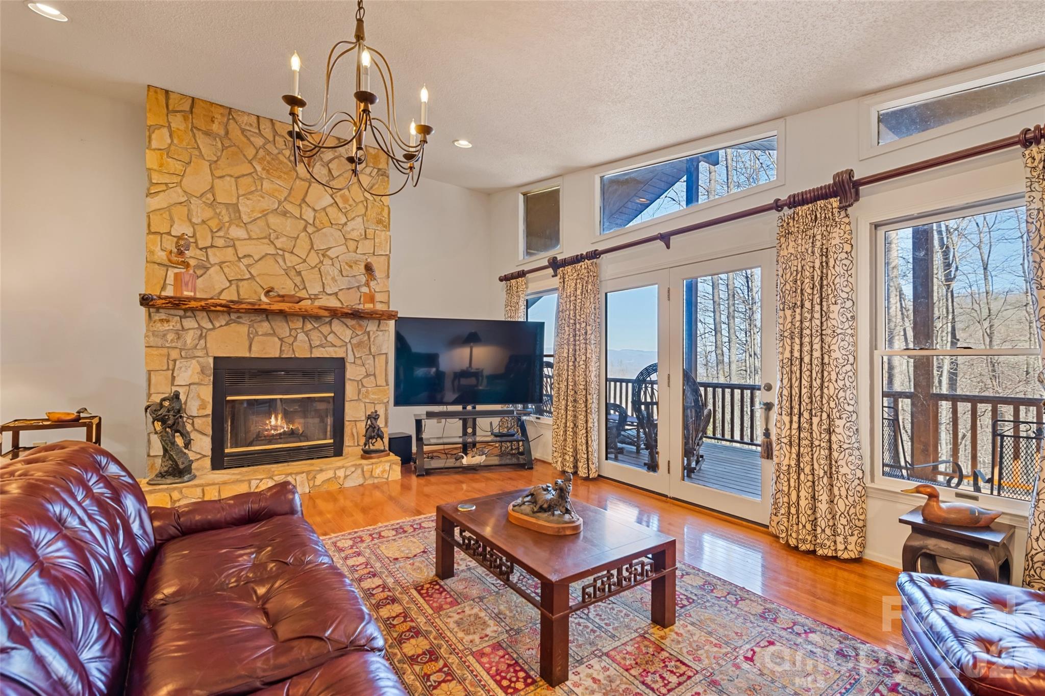 831 Forest Run Road — Whittier