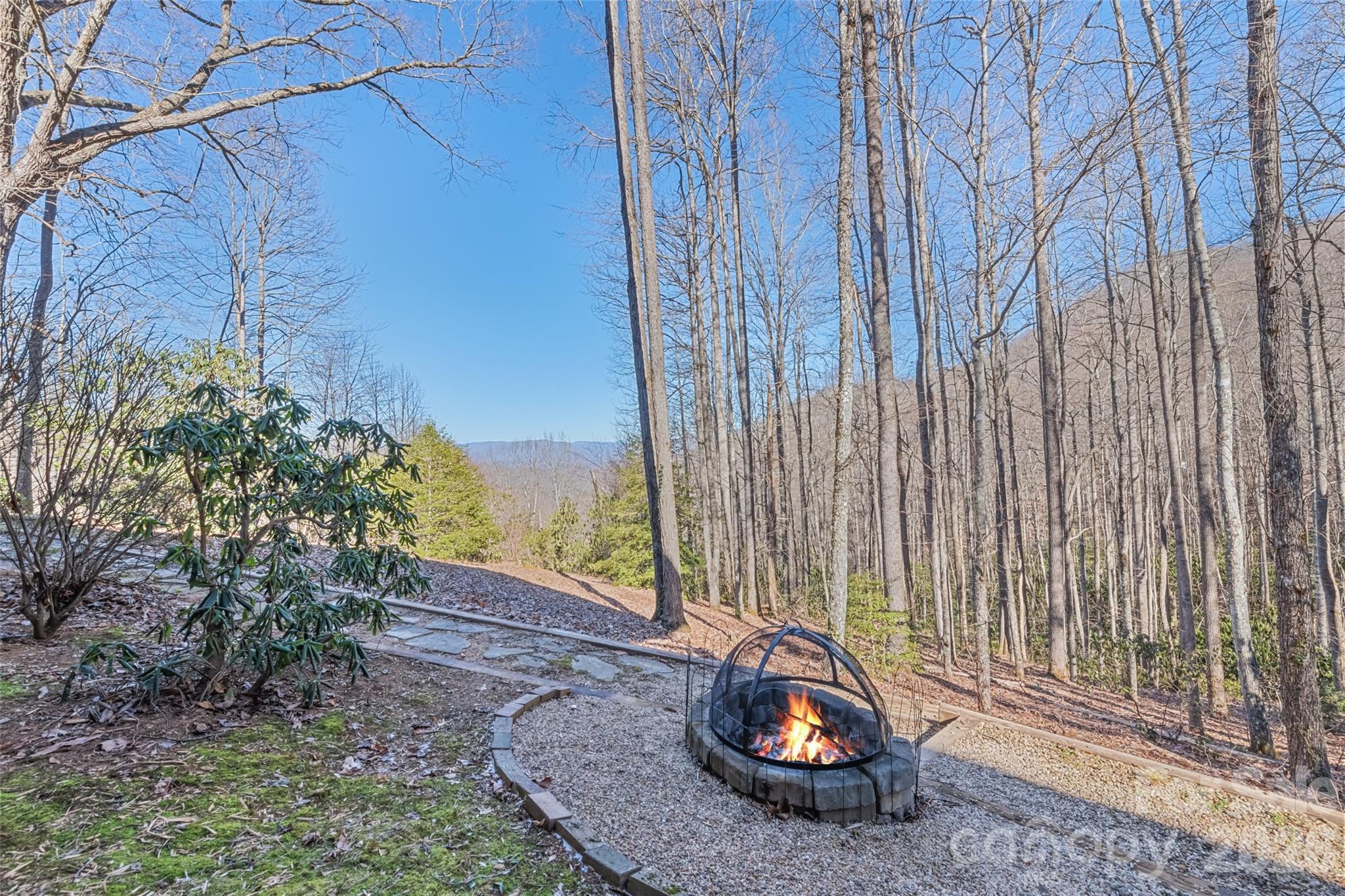 831 Forest Run Road — Whittier