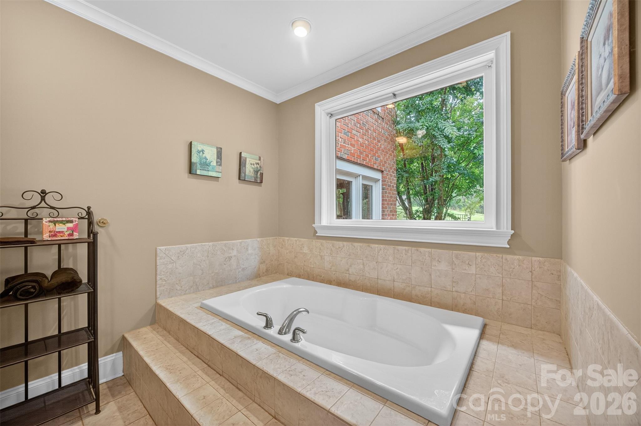 8350 Holler Farm Road — Clemmons