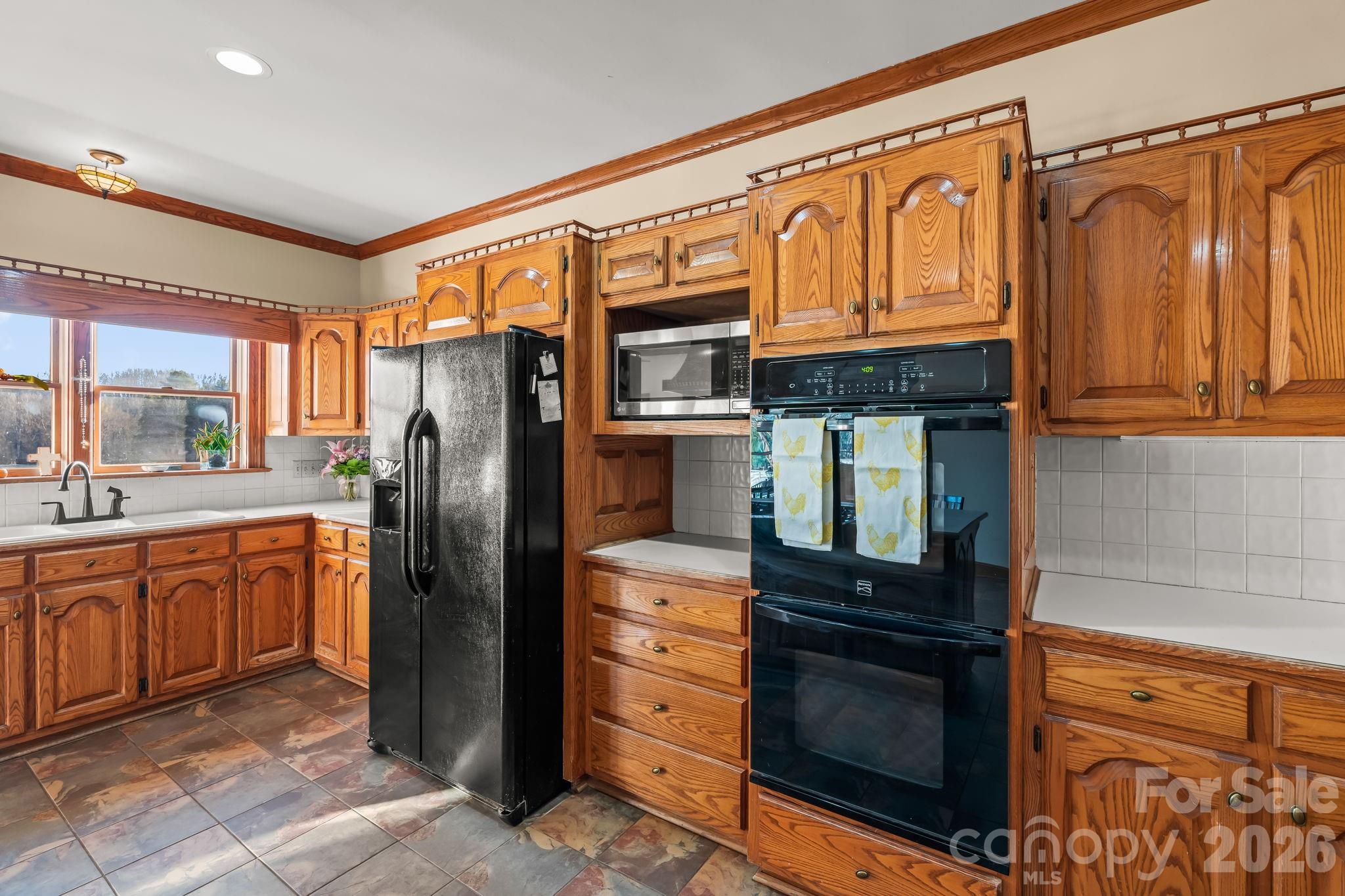 8350 Holler Farm Road — Clemmons