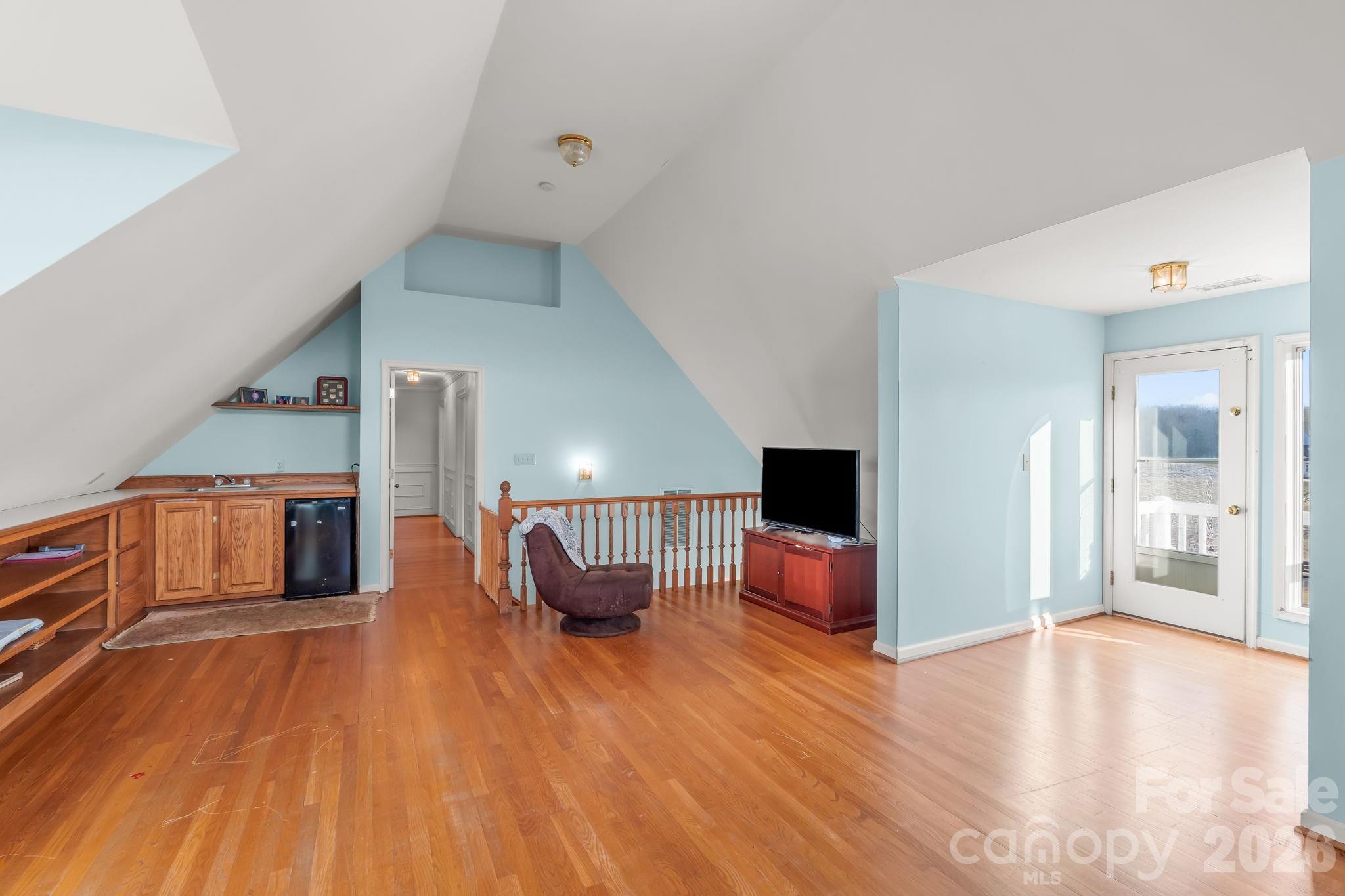 8350 Holler Farm Road — Clemmons