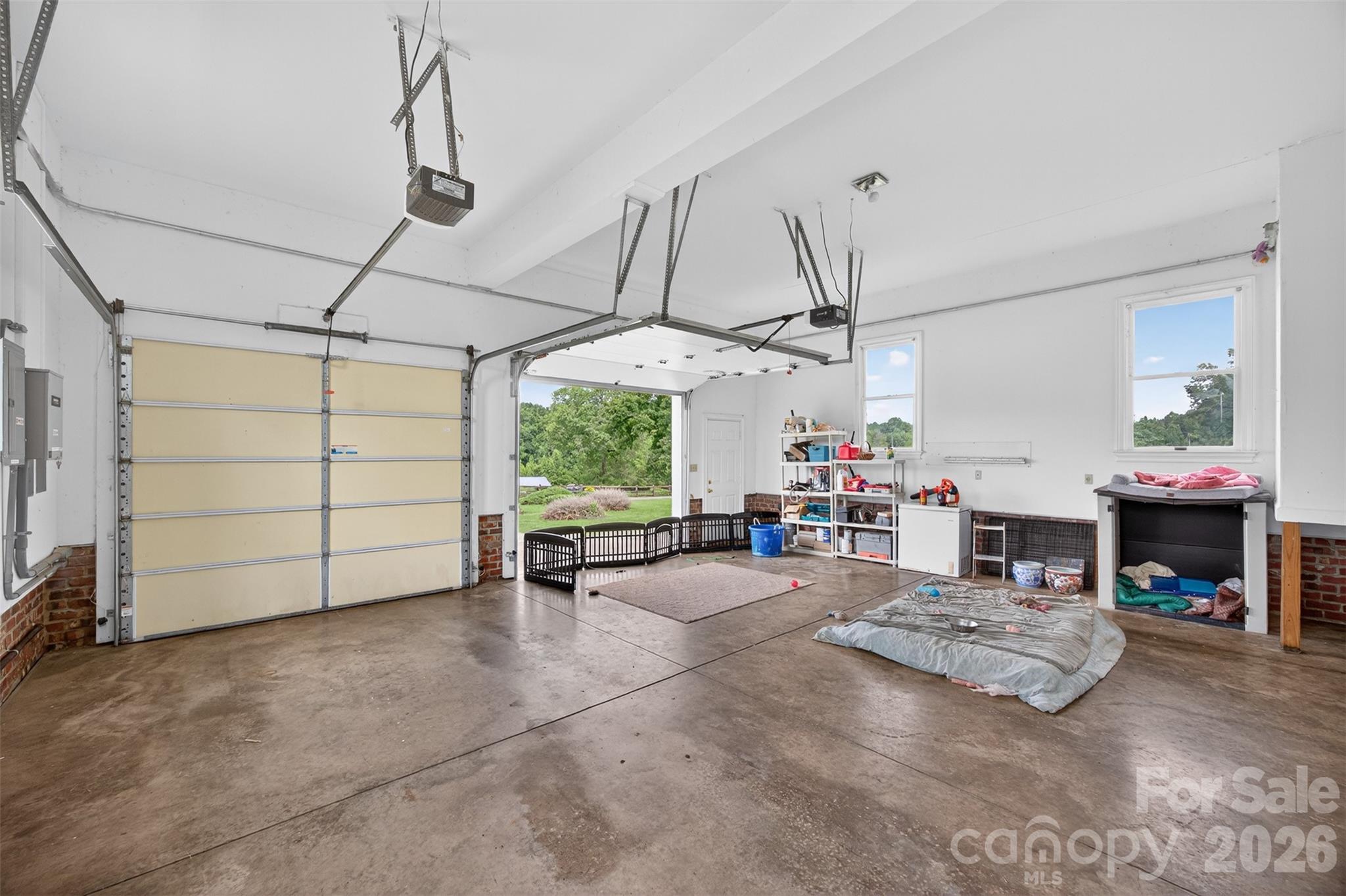 8350 Holler Farm Road — Clemmons