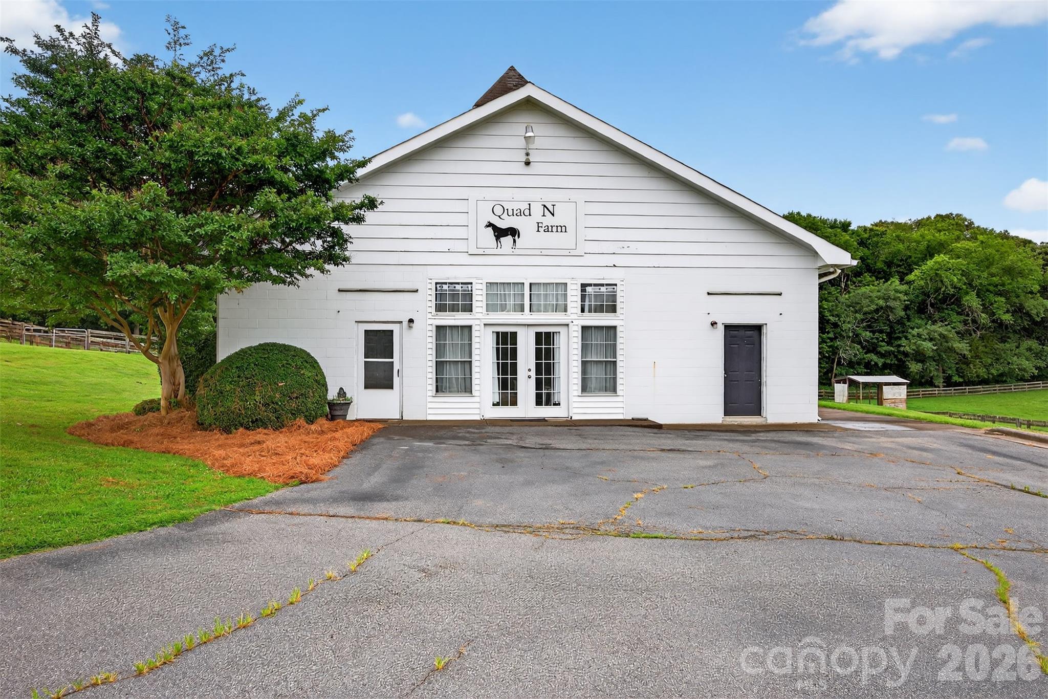 8350 Holler Farm Road — Clemmons