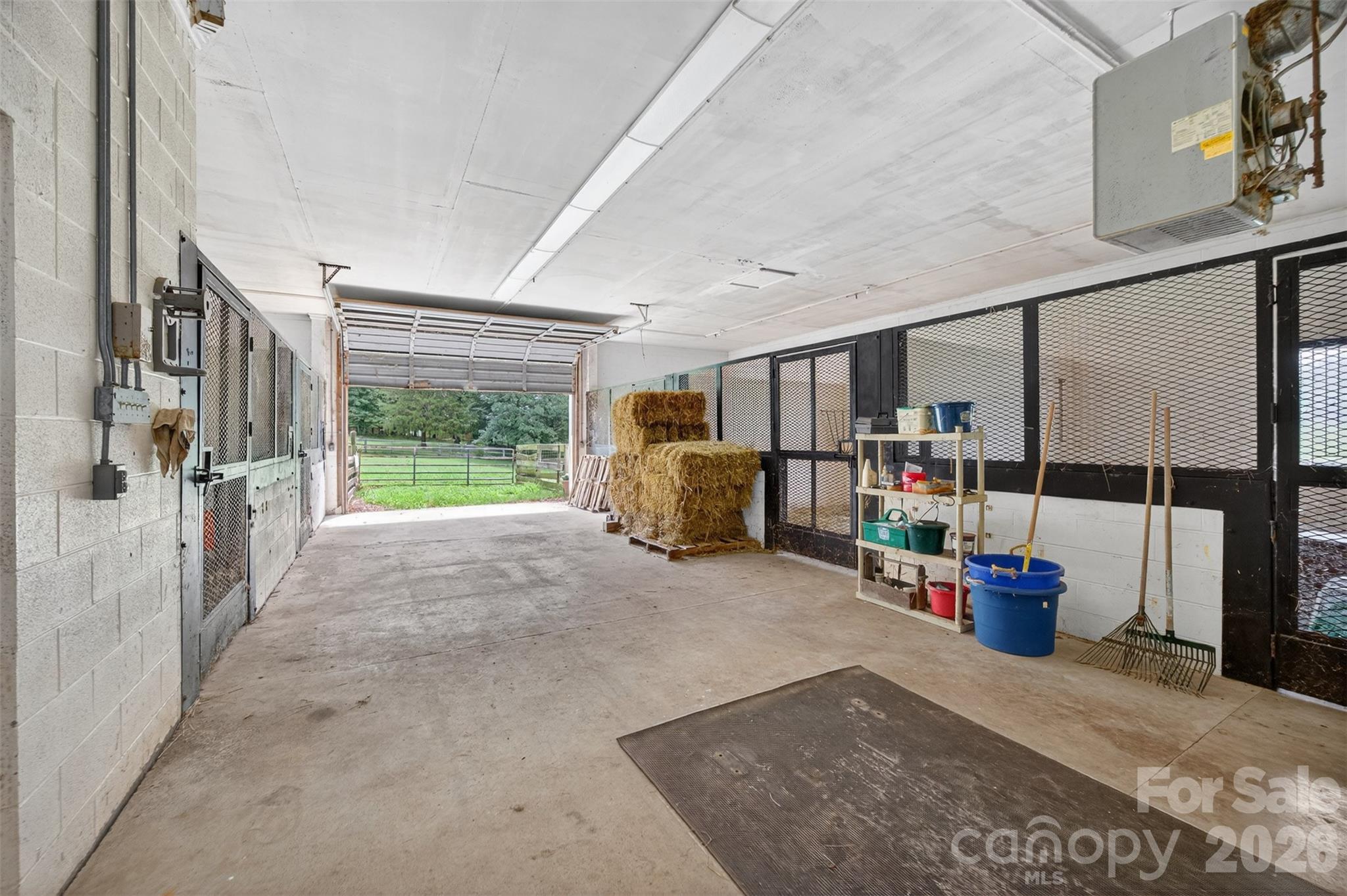 8350 Holler Farm Road — Clemmons