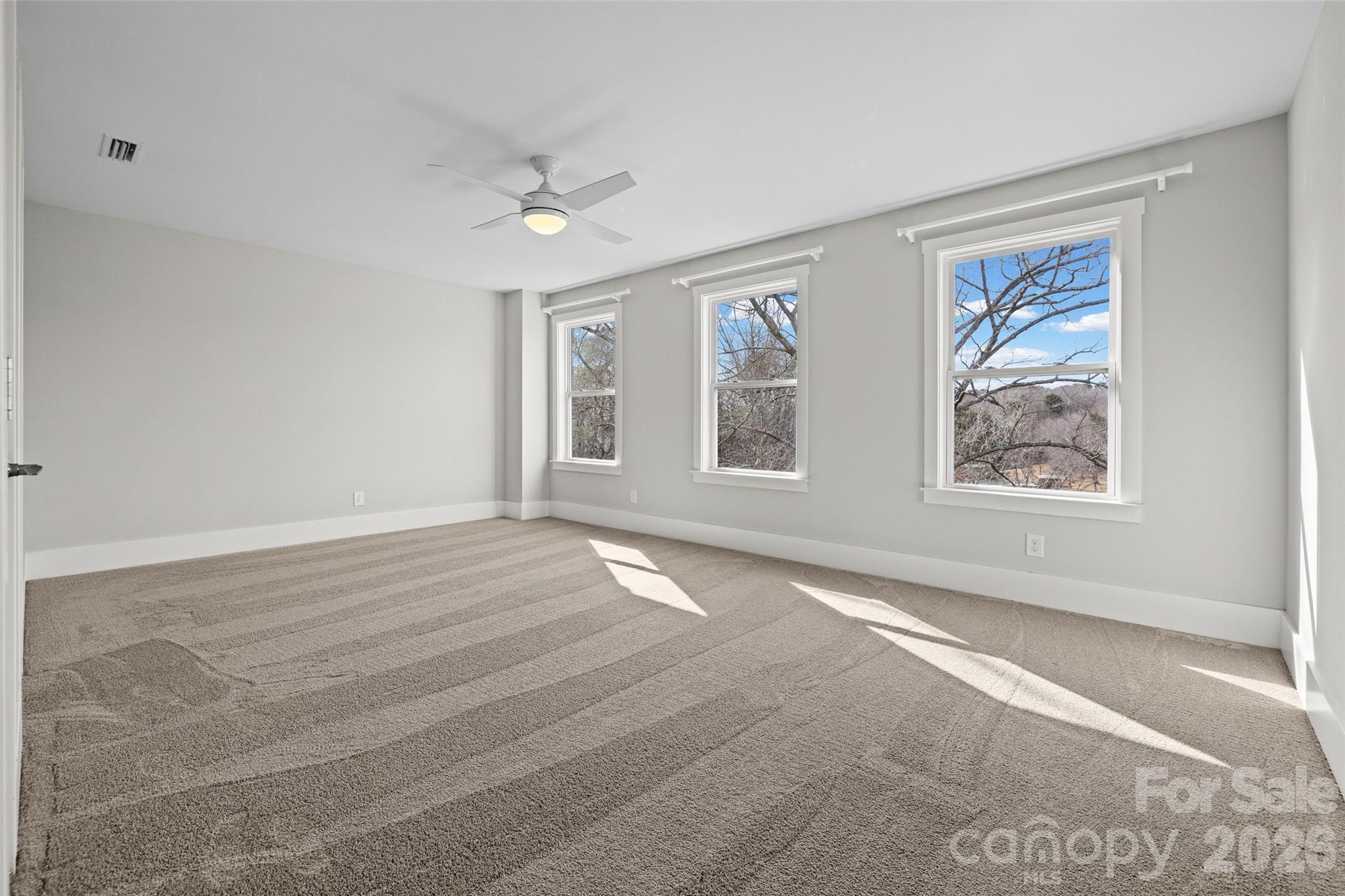 12039 Spinnaker Drive — Tega Cay