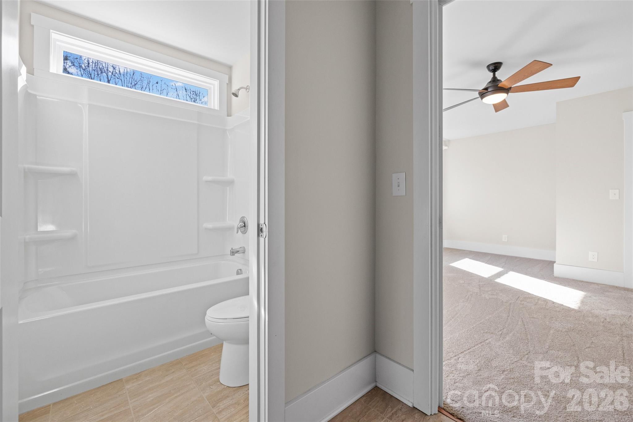 12039 Spinnaker Drive — Tega Cay