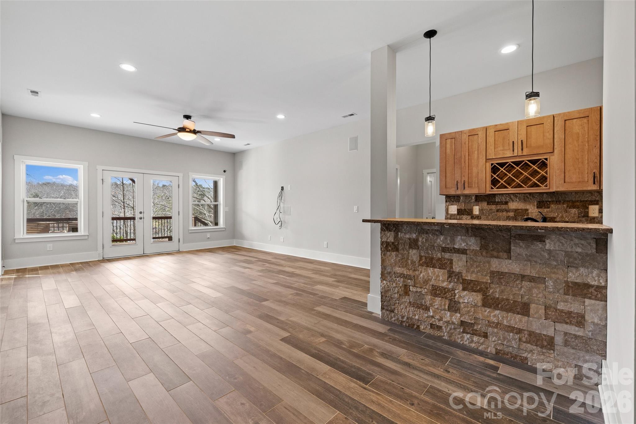 12039 Spinnaker Drive — Tega Cay