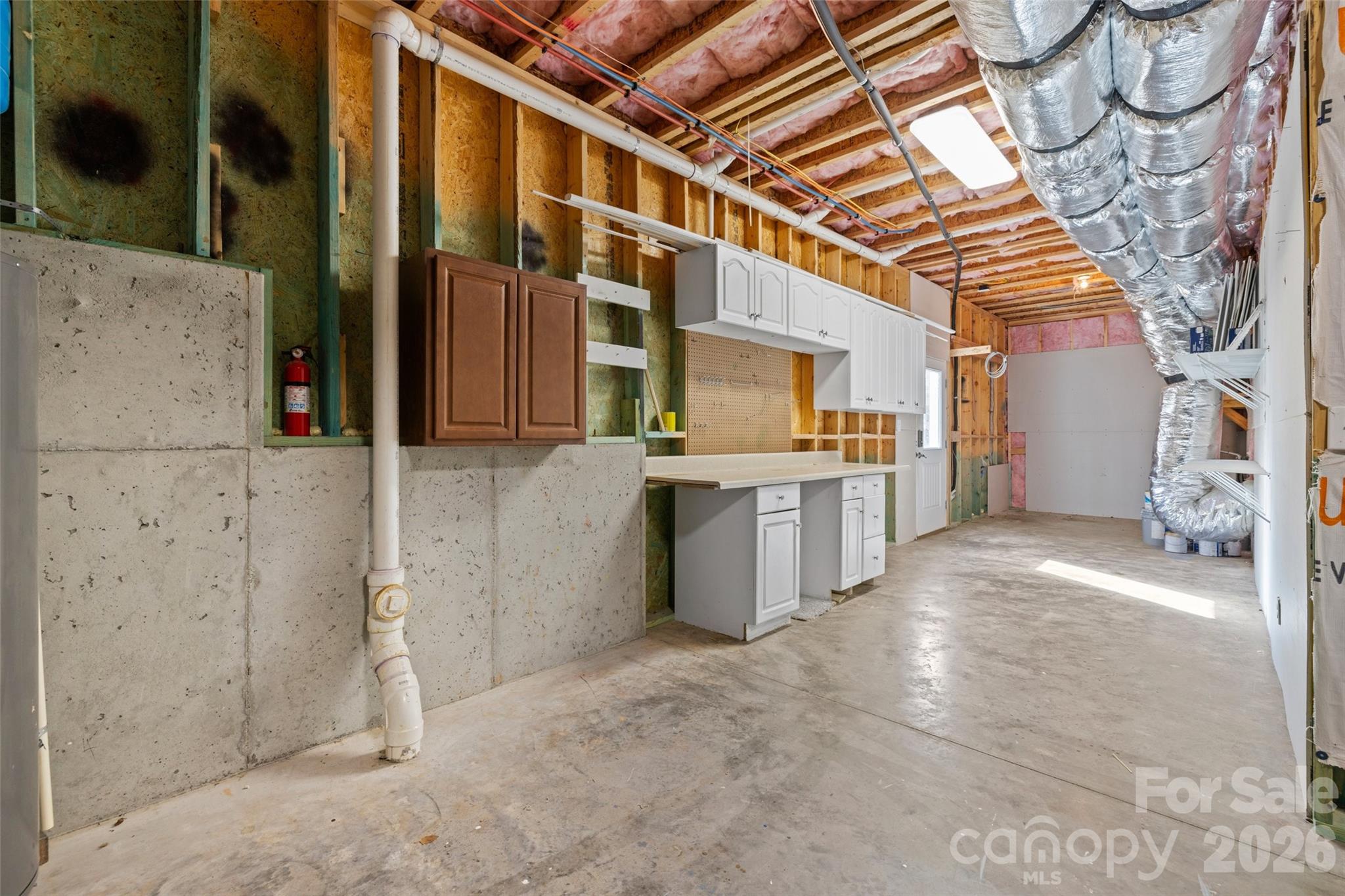12039 Spinnaker Drive — Tega Cay
