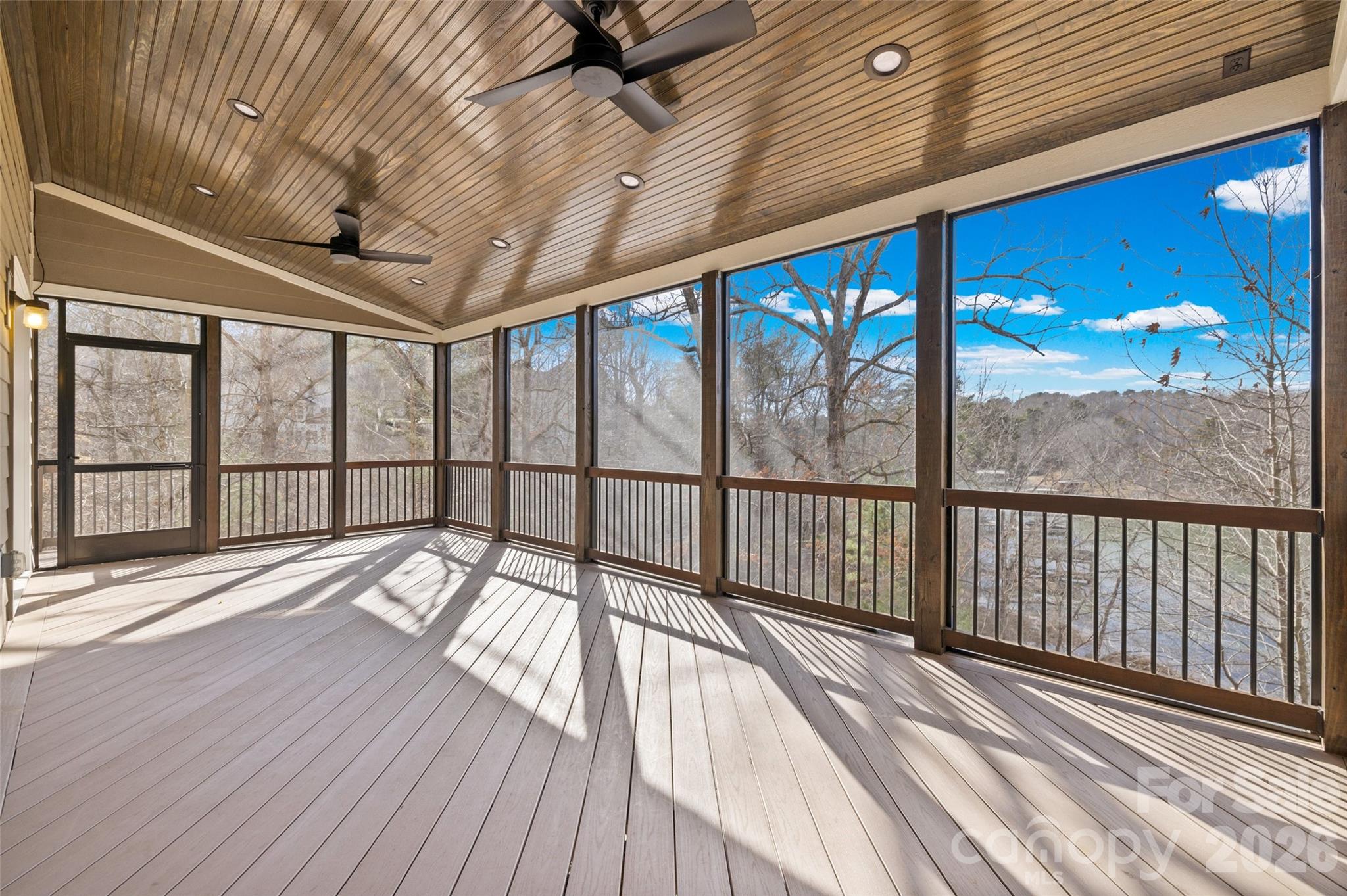 12039 Spinnaker Drive — Tega Cay