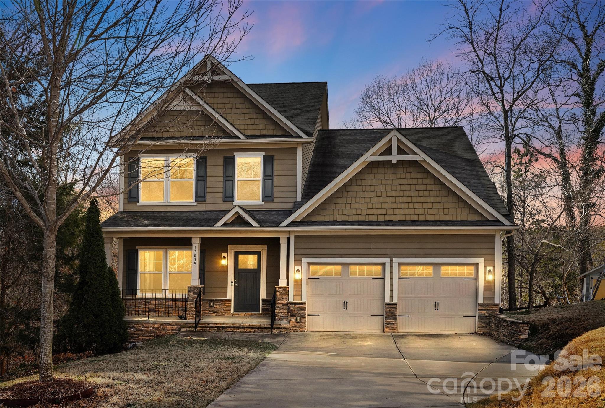 12039 Spinnaker Drive — Tega Cay