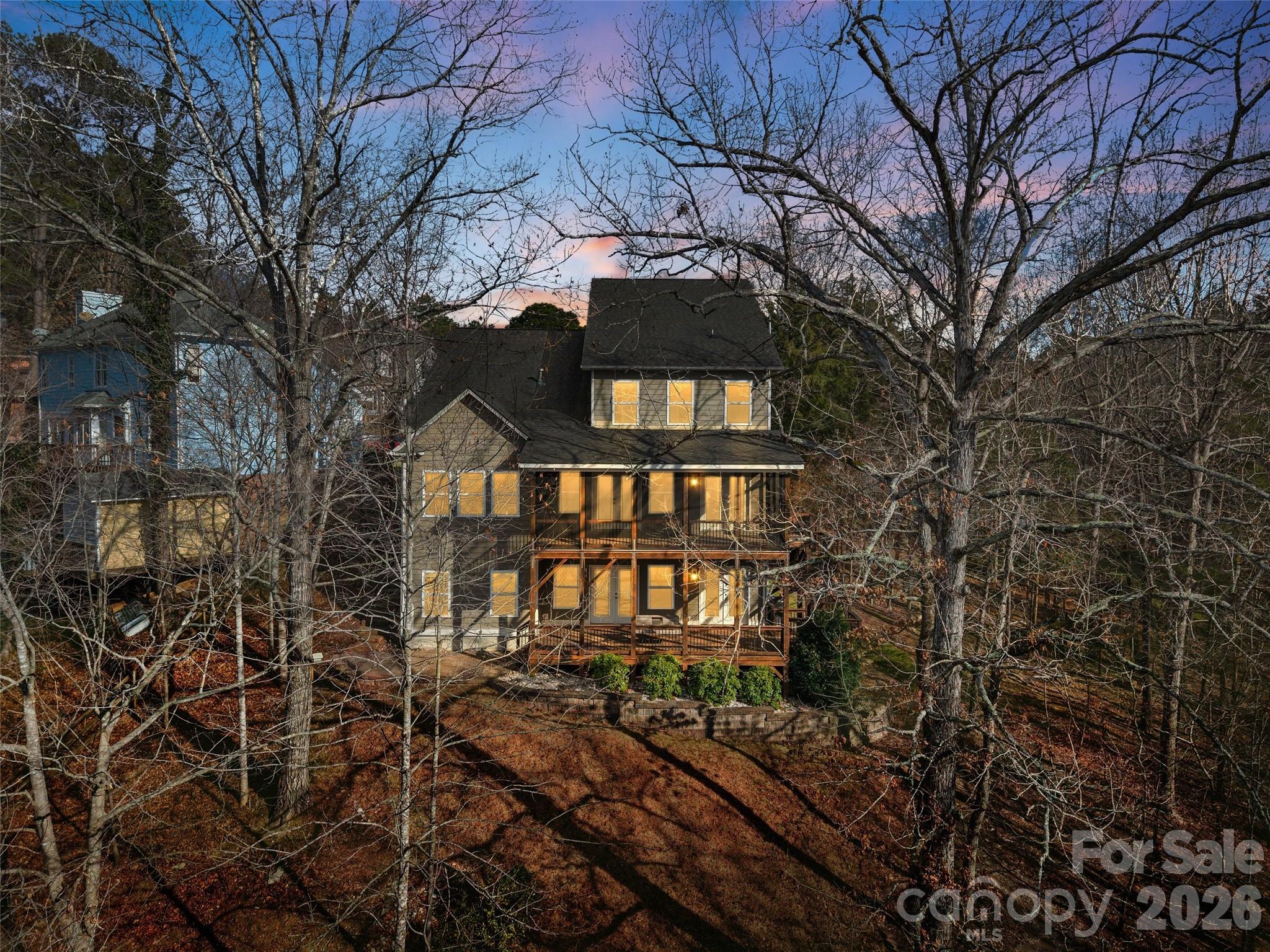 12039 Spinnaker Drive — Tega Cay