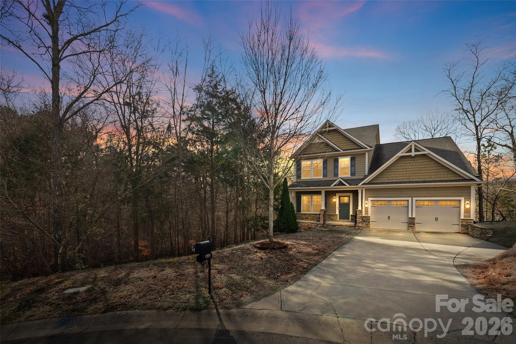 12039 Spinnaker Drive — Tega Cay