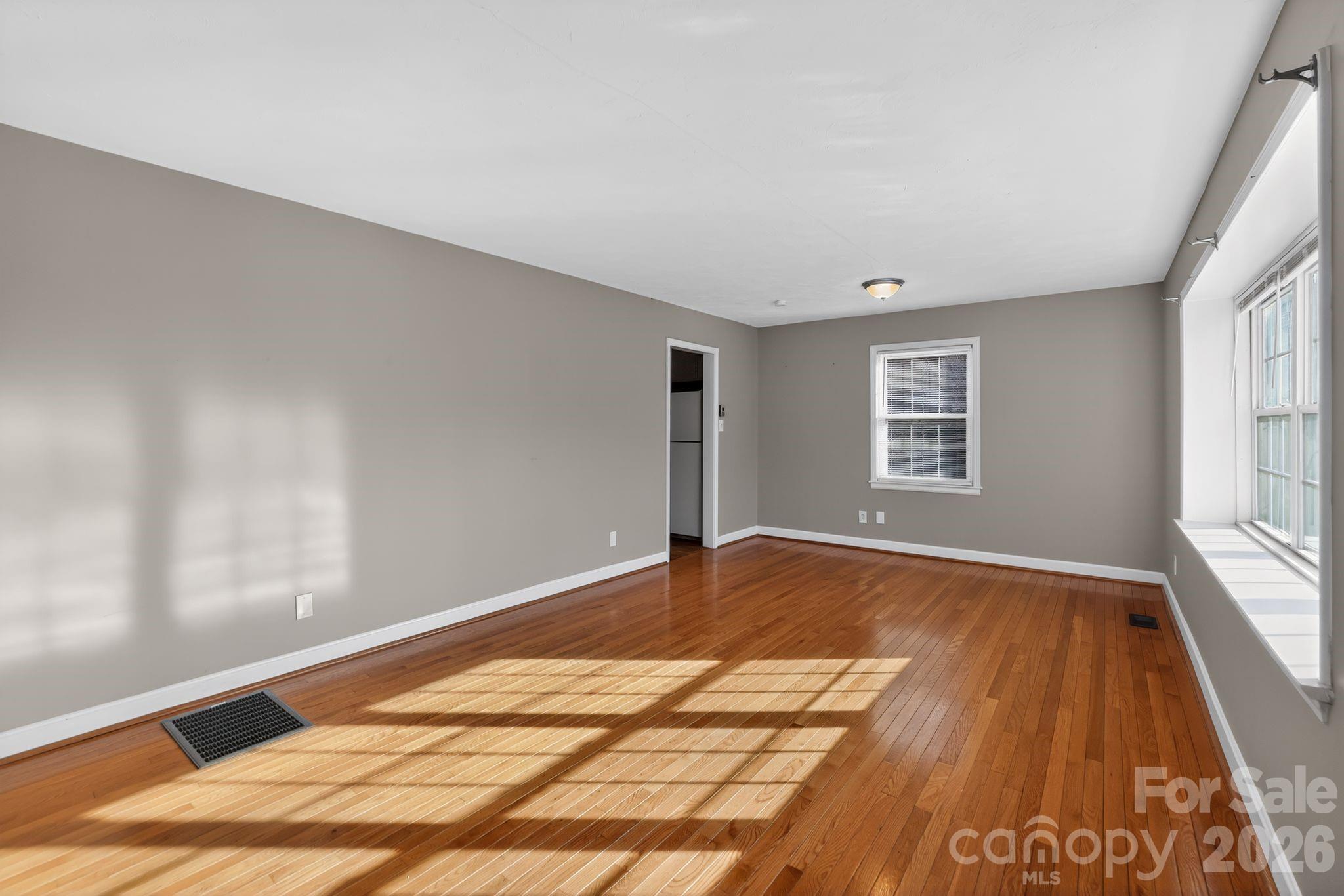 212 N Pine Lake Drive — Spartanburg