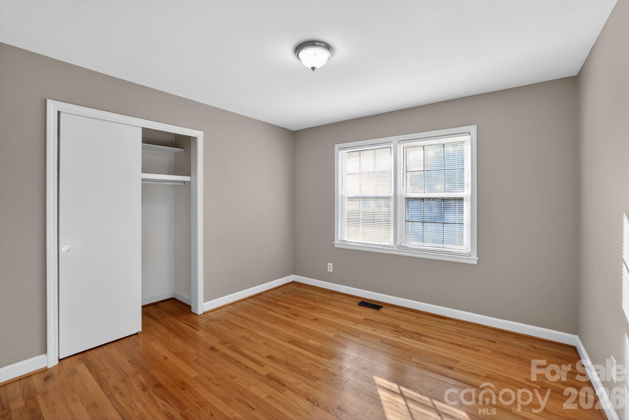 212 N Pine Lake Drive — Spartanburg
