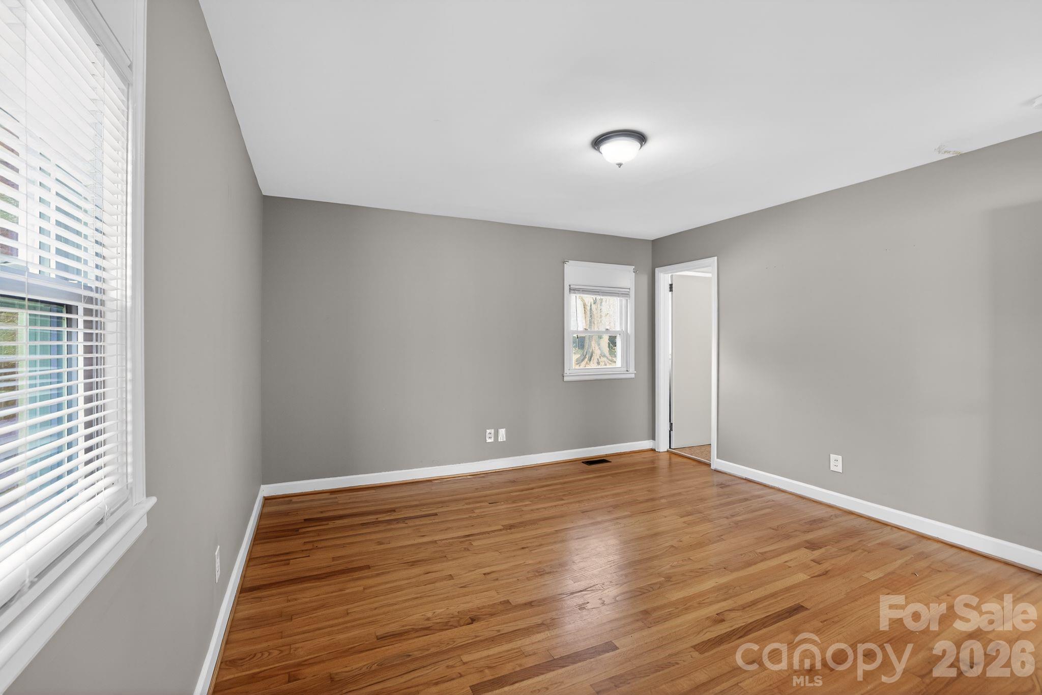 212 N Pine Lake Drive — Spartanburg