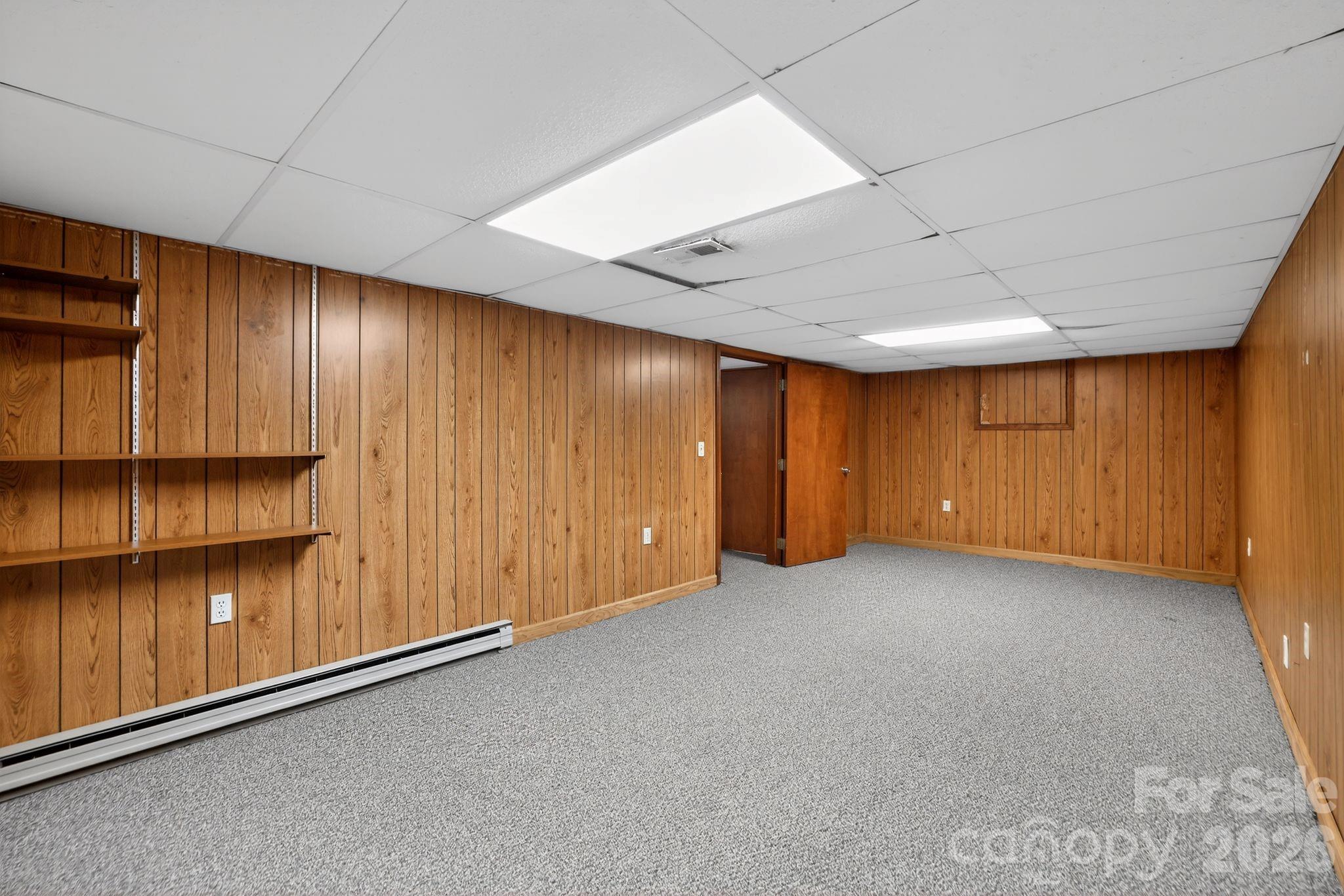 212 N Pine Lake Drive — Spartanburg