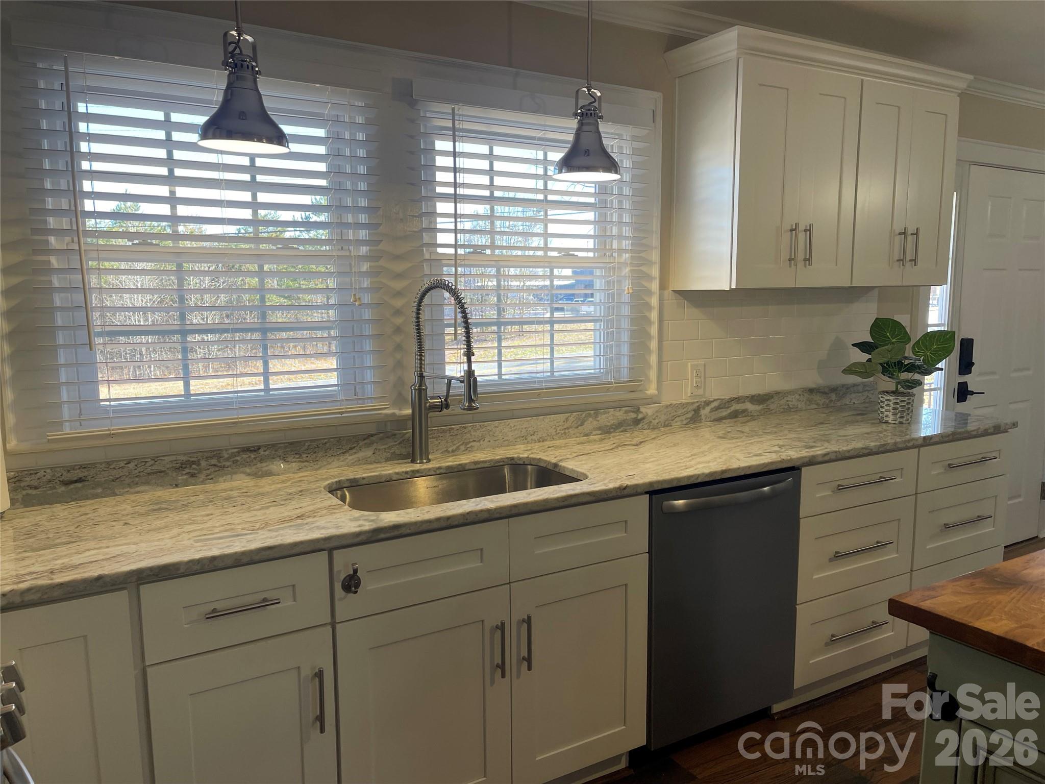 268 Oakland Road — Spindale