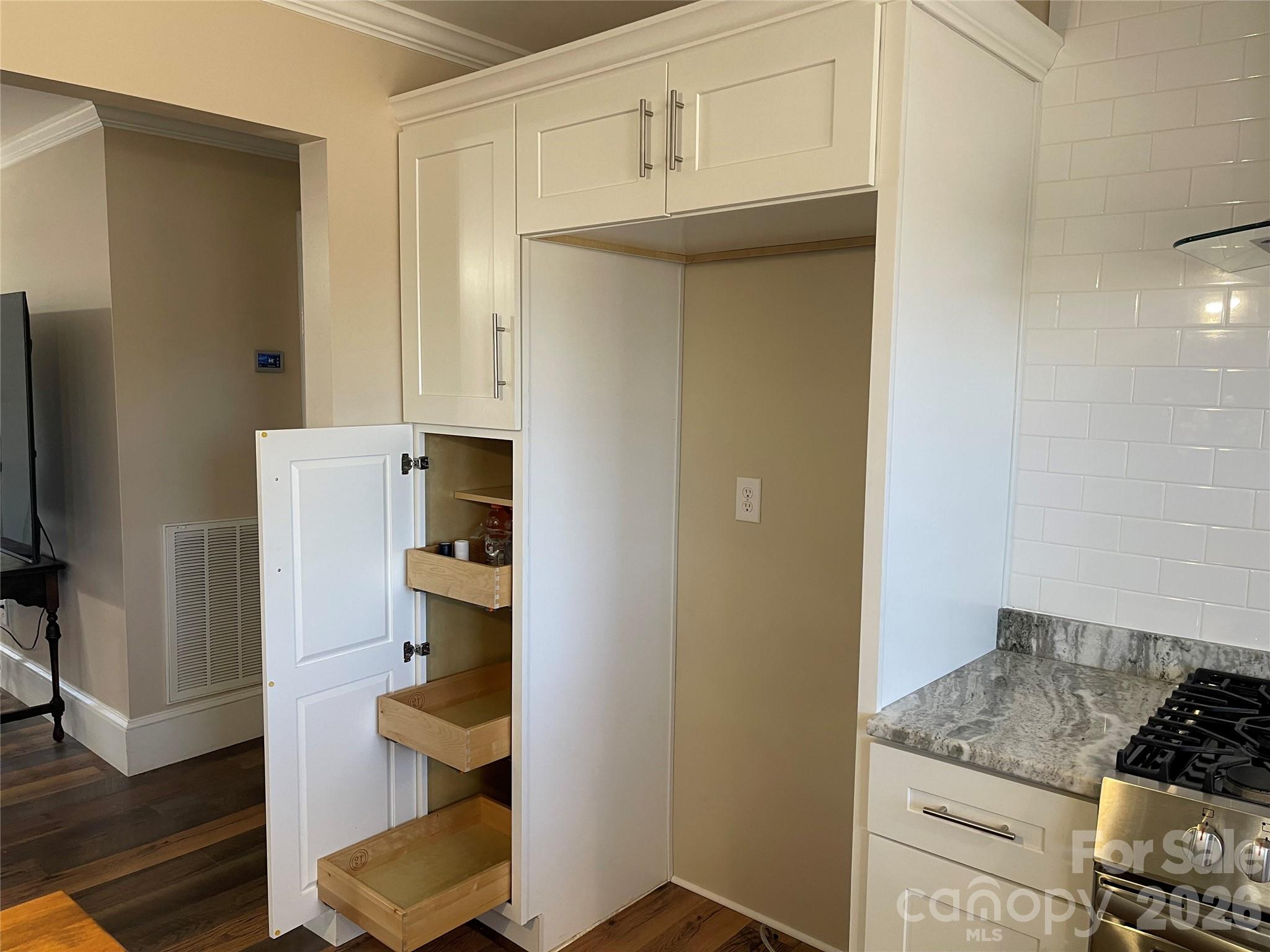 268 Oakland Road — Spindale