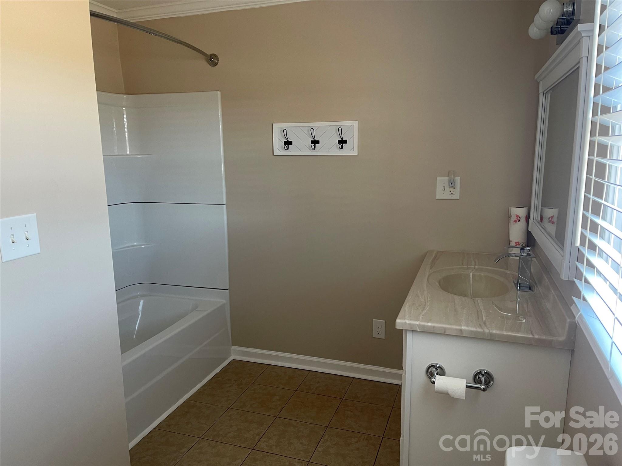 268 Oakland Road — Spindale